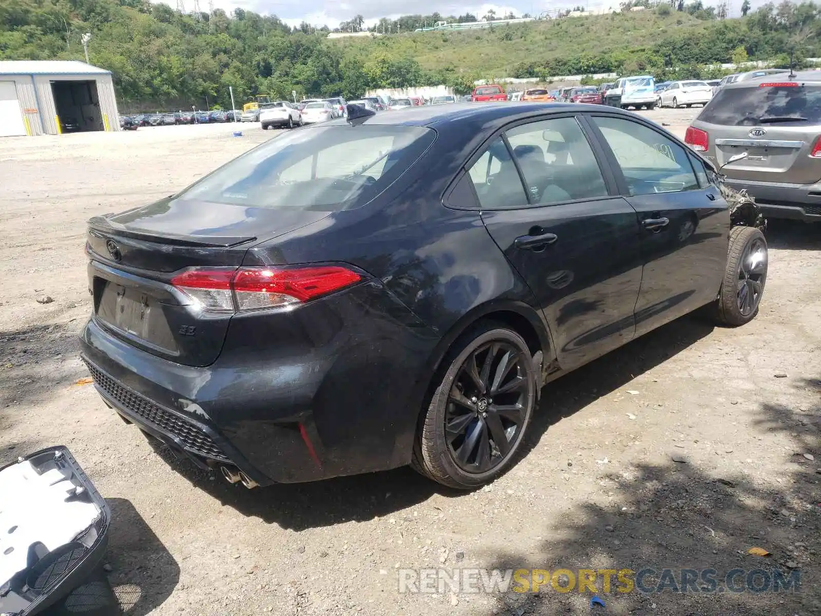 4 Photograph of a damaged car 5YFS4MCE1MP077211 TOYOTA COROLLA 2021