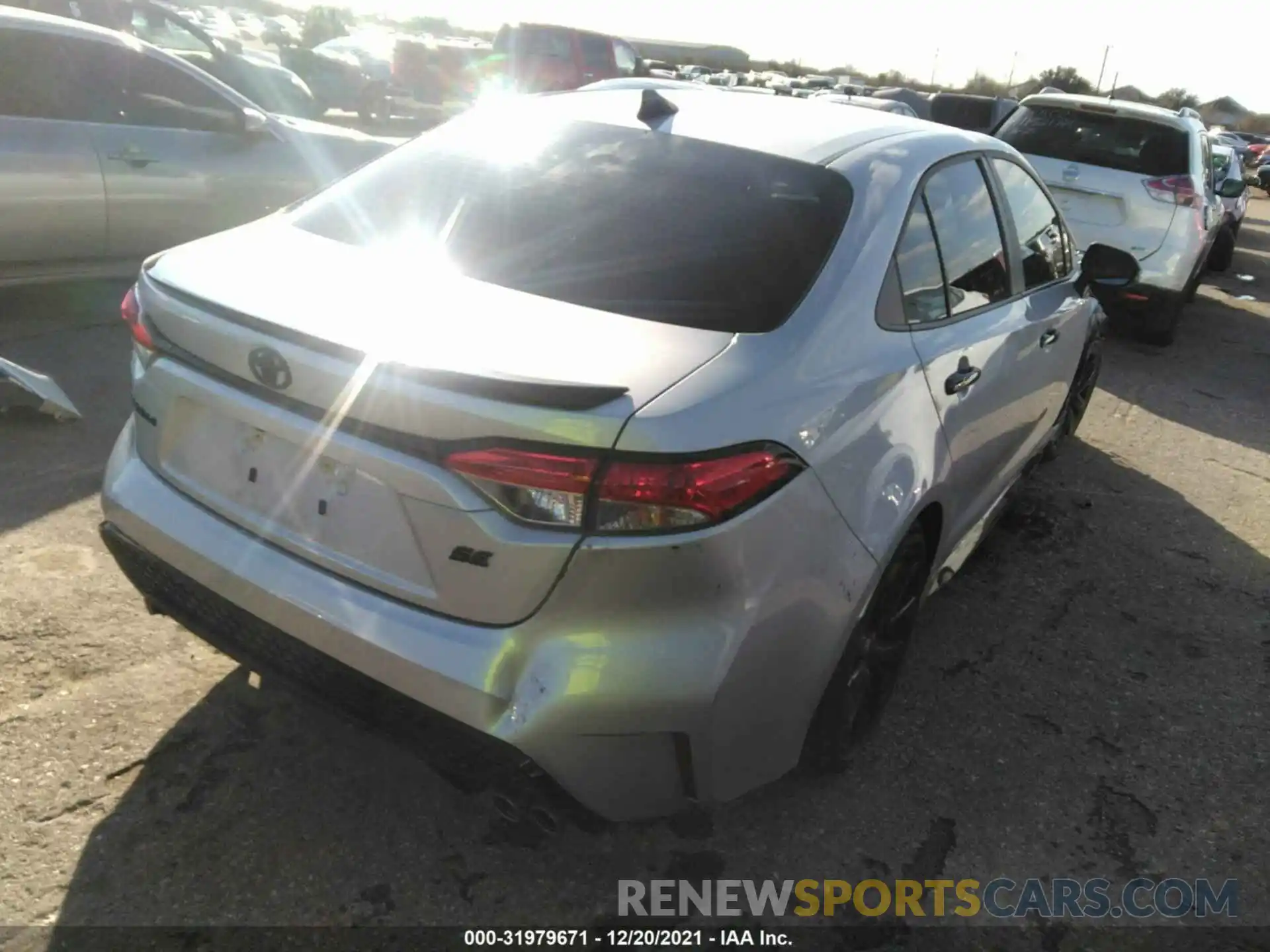 4 Photograph of a damaged car 5YFS4MCE1MP078536 TOYOTA COROLLA 2021