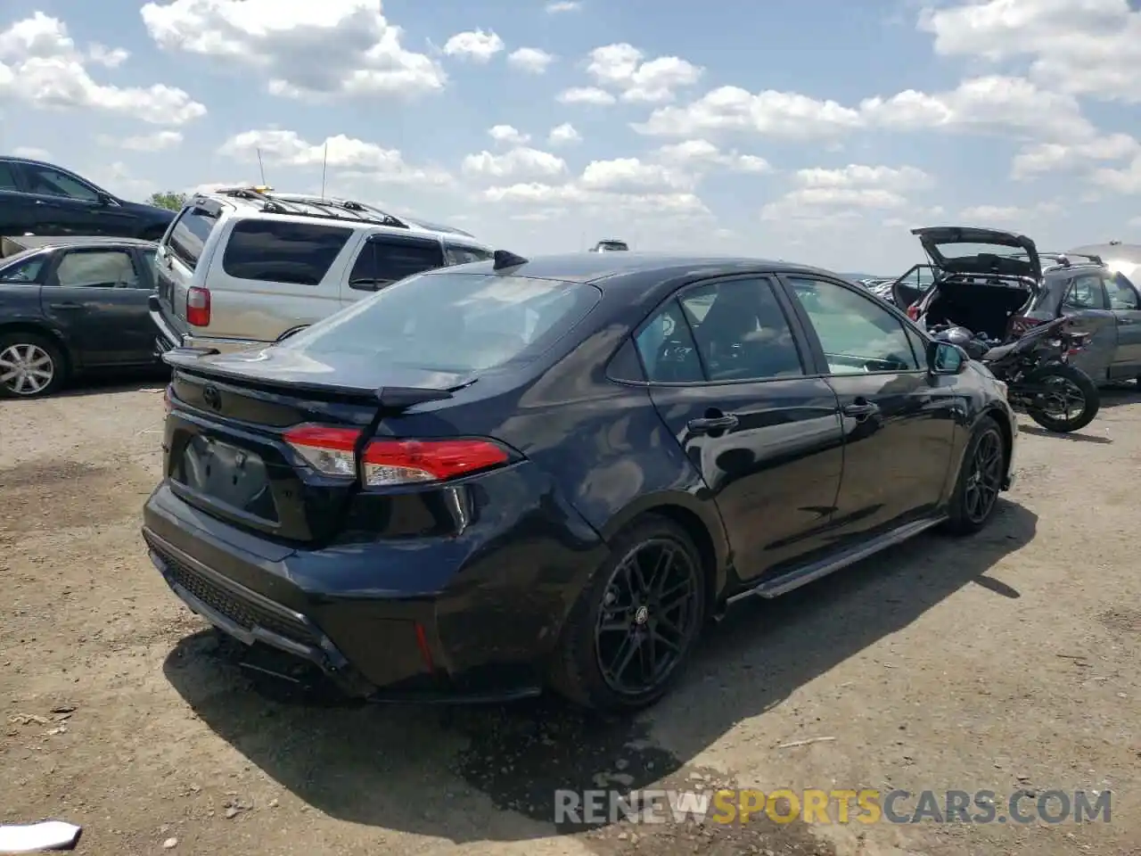 4 Photograph of a damaged car 5YFS4MCE1MP094252 TOYOTA COROLLA 2021