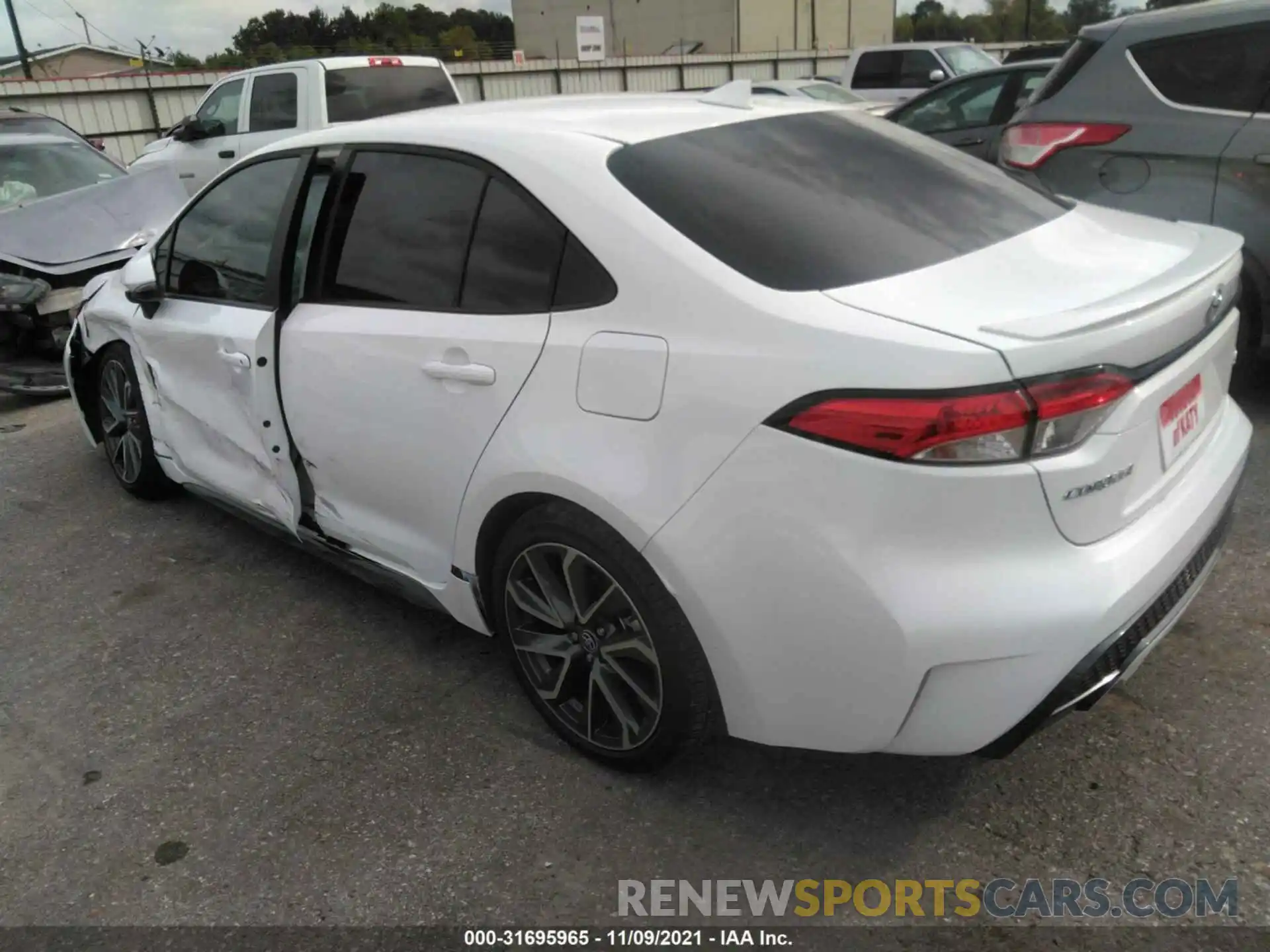 3 Photograph of a damaged car 5YFS4MCE1MP094820 TOYOTA COROLLA 2021