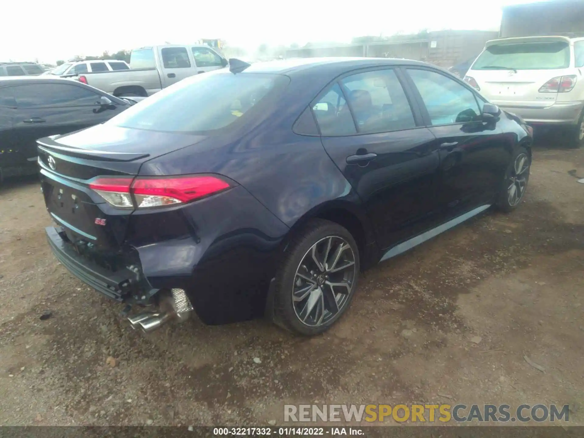 4 Photograph of a damaged car 5YFS4MCE1MP097183 TOYOTA COROLLA 2021