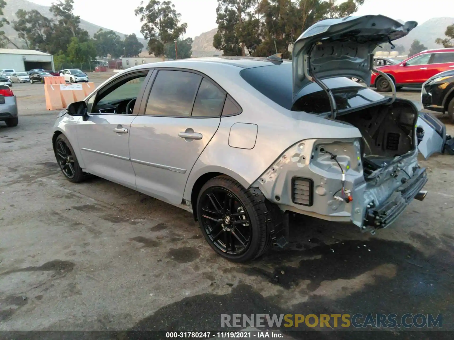 3 Photograph of a damaged car 5YFS4MCE1MP097247 TOYOTA COROLLA 2021