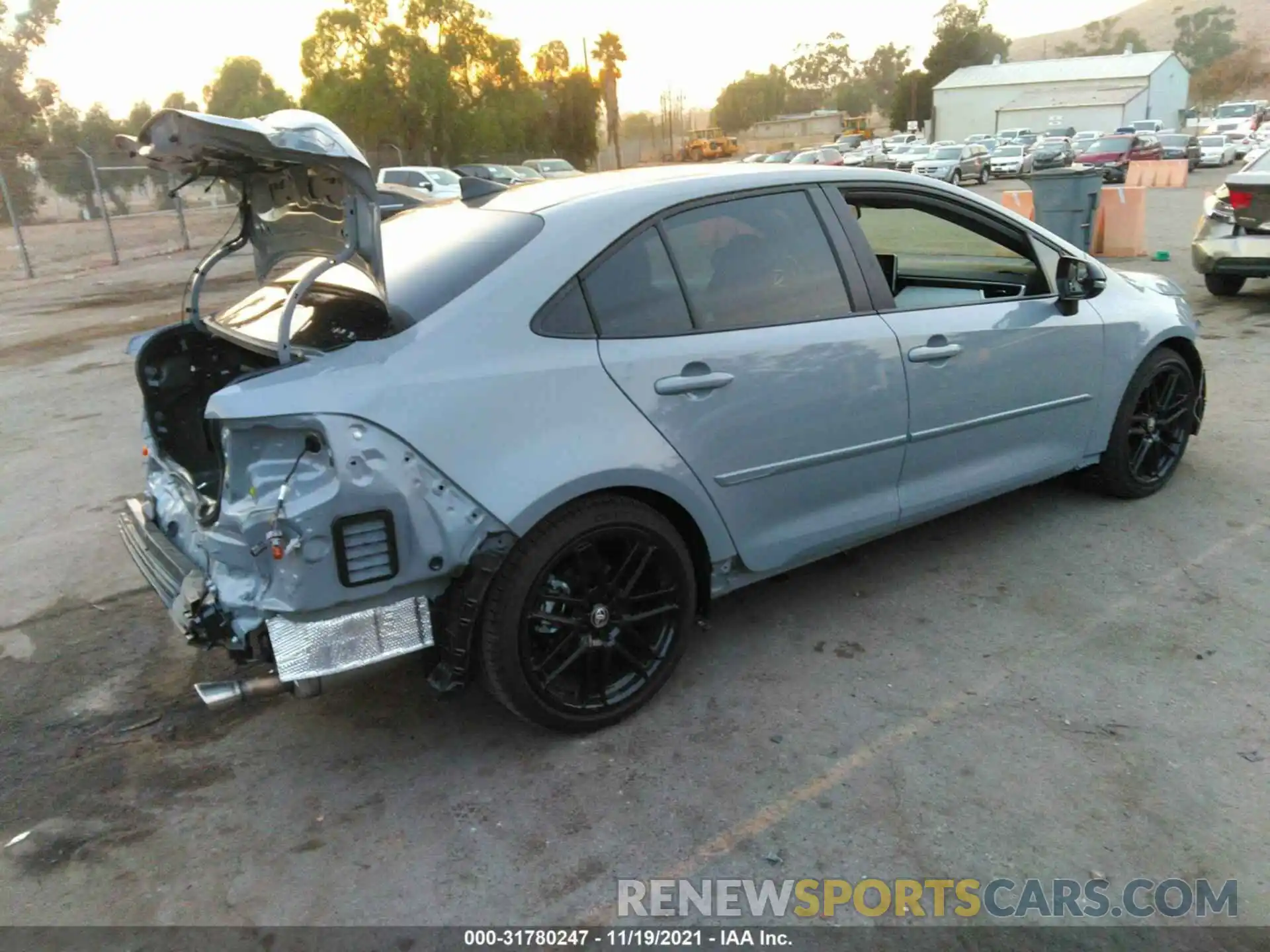 4 Photograph of a damaged car 5YFS4MCE1MP097247 TOYOTA COROLLA 2021