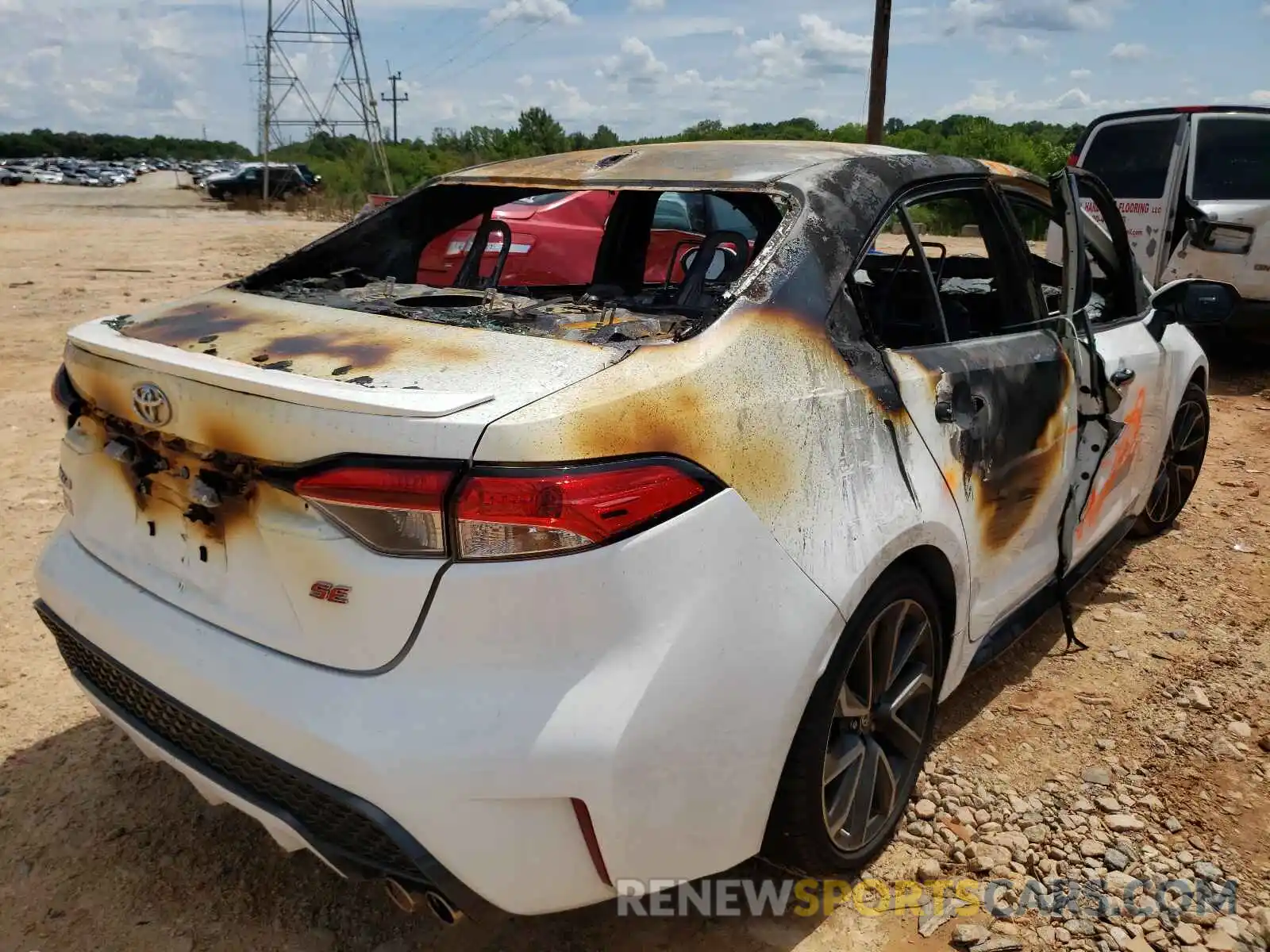 4 Photograph of a damaged car 5YFS4MCE2MP064550 TOYOTA COROLLA 2021