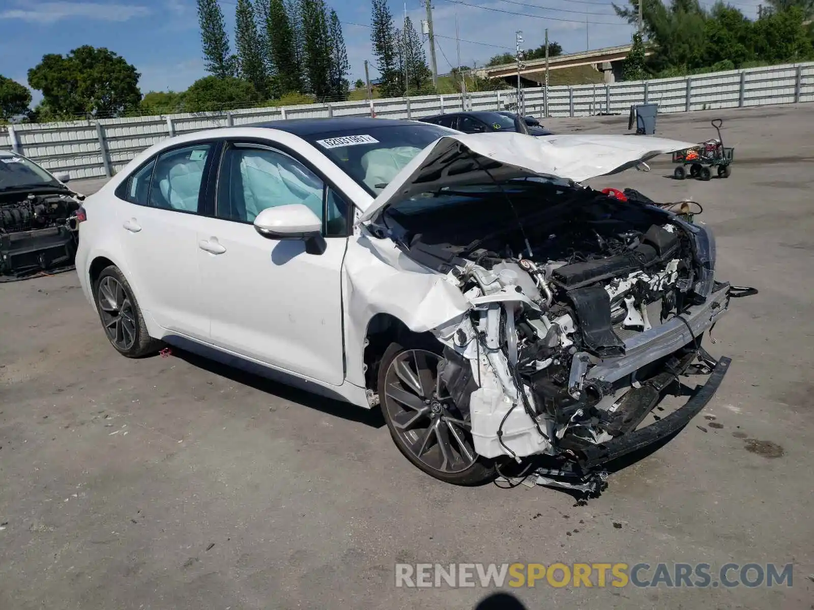 1 Photograph of a damaged car 5YFS4MCE2MP072129 TOYOTA COROLLA 2021