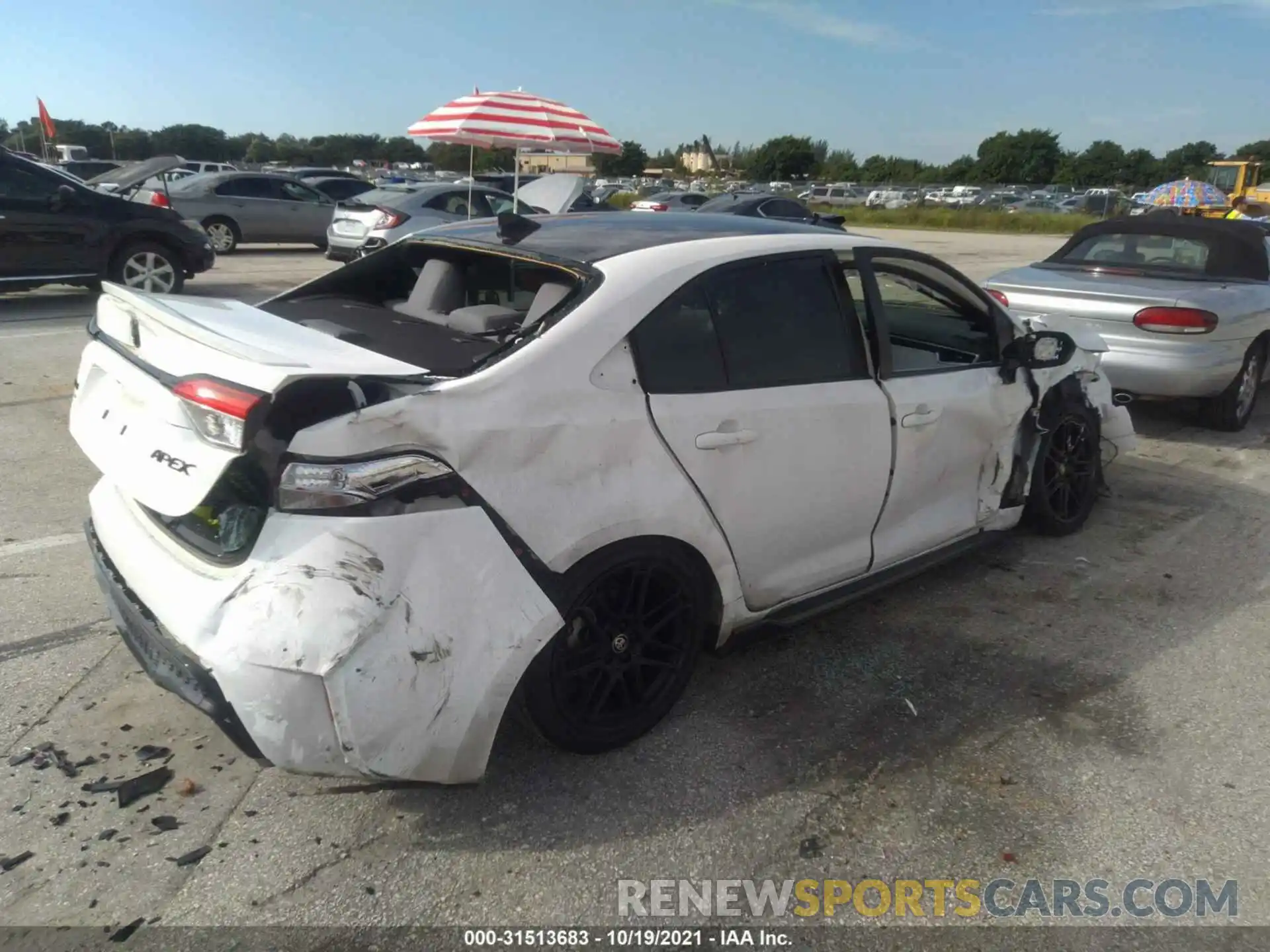 4 Photograph of a damaged car 5YFS4MCE2MP082417 TOYOTA COROLLA 2021