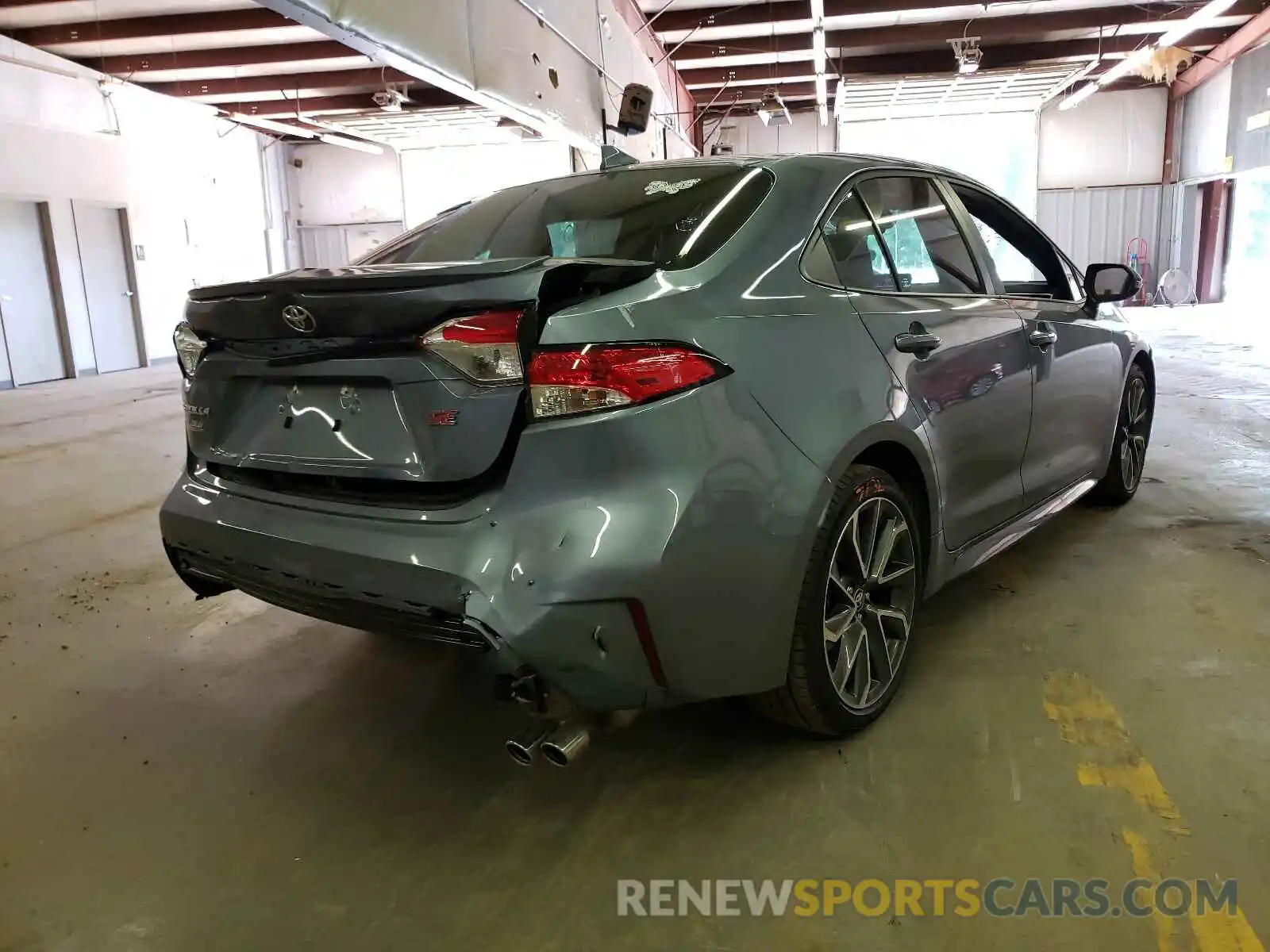 4 Photograph of a damaged car 5YFS4MCE2MP082711 TOYOTA COROLLA 2021