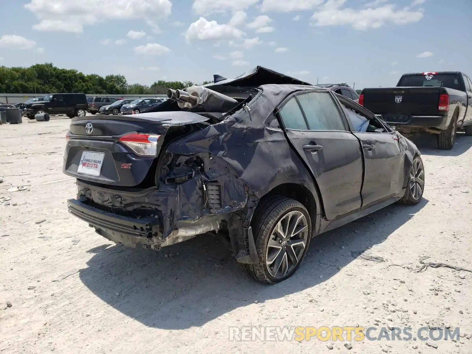 4 Photograph of a damaged car 5YFS4MCE2MP089934 TOYOTA COROLLA 2021