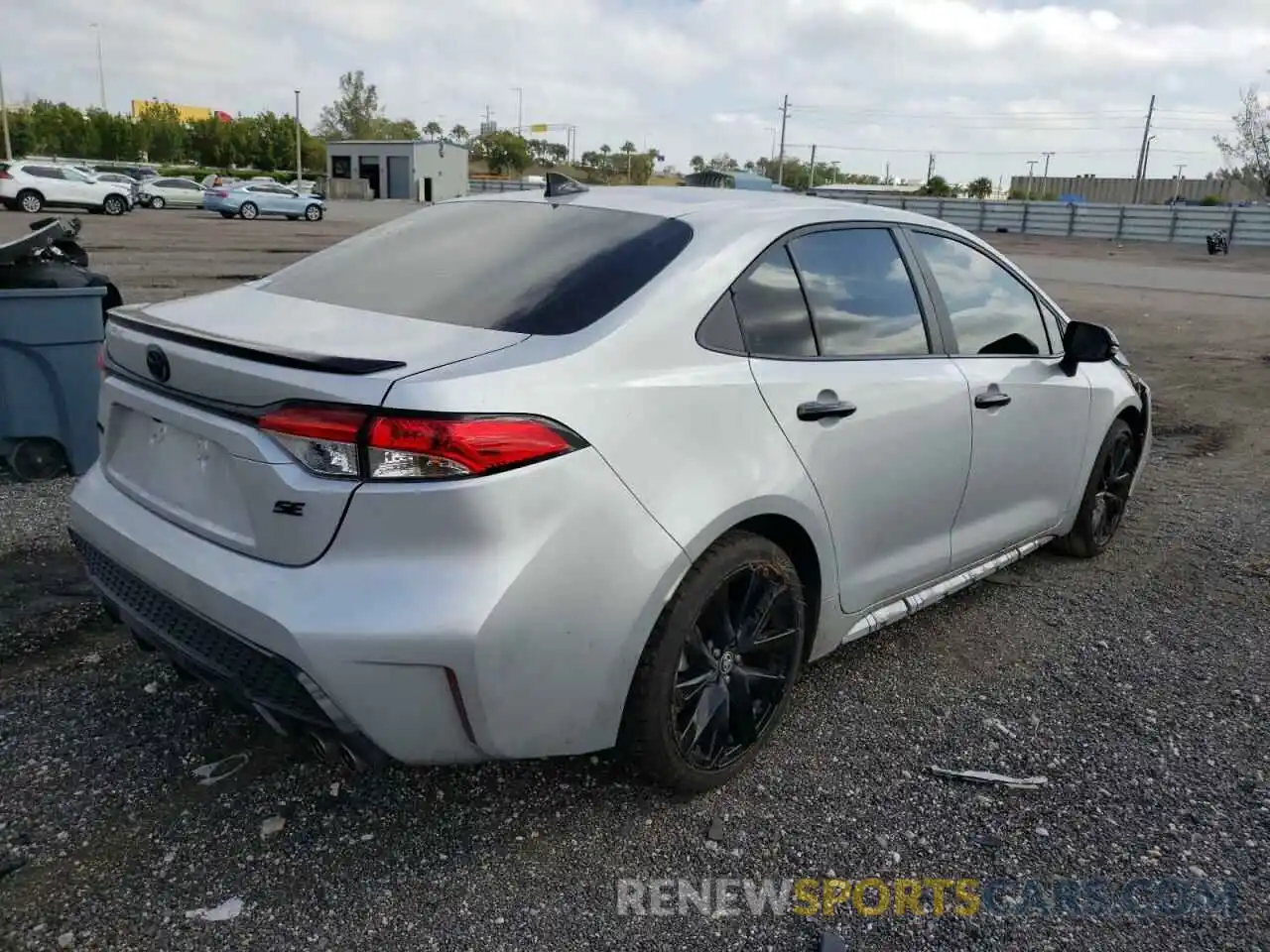 4 Photograph of a damaged car 5YFS4MCE2MP091036 TOYOTA COROLLA 2021