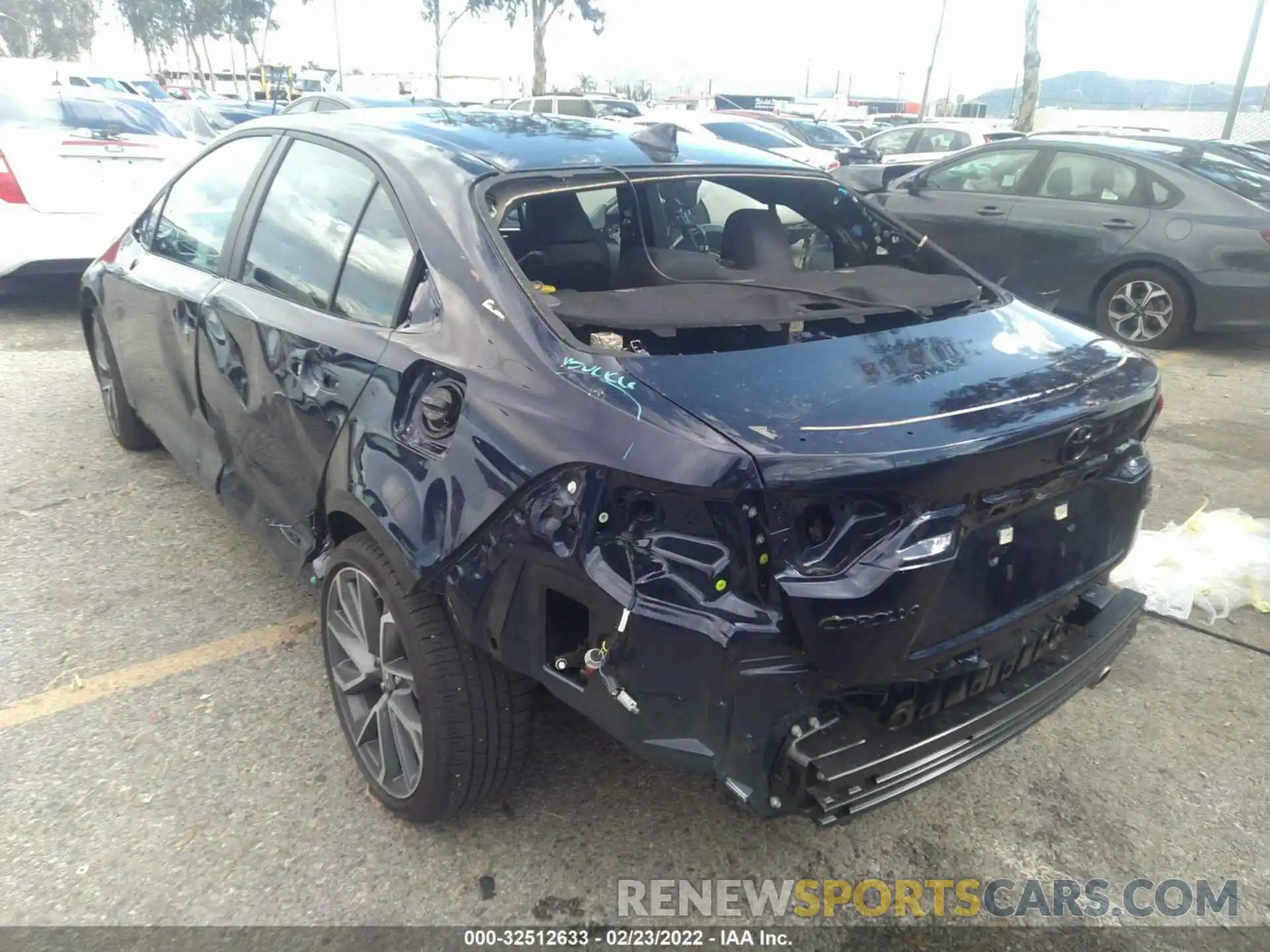 3 Photograph of a damaged car 5YFS4MCE2MP094051 TOYOTA COROLLA 2021