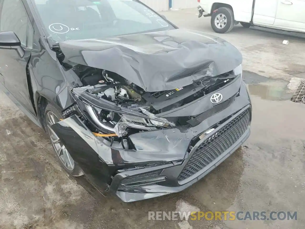 9 Photograph of a damaged car 5YFS4MCE2MP094440 TOYOTA COROLLA 2021