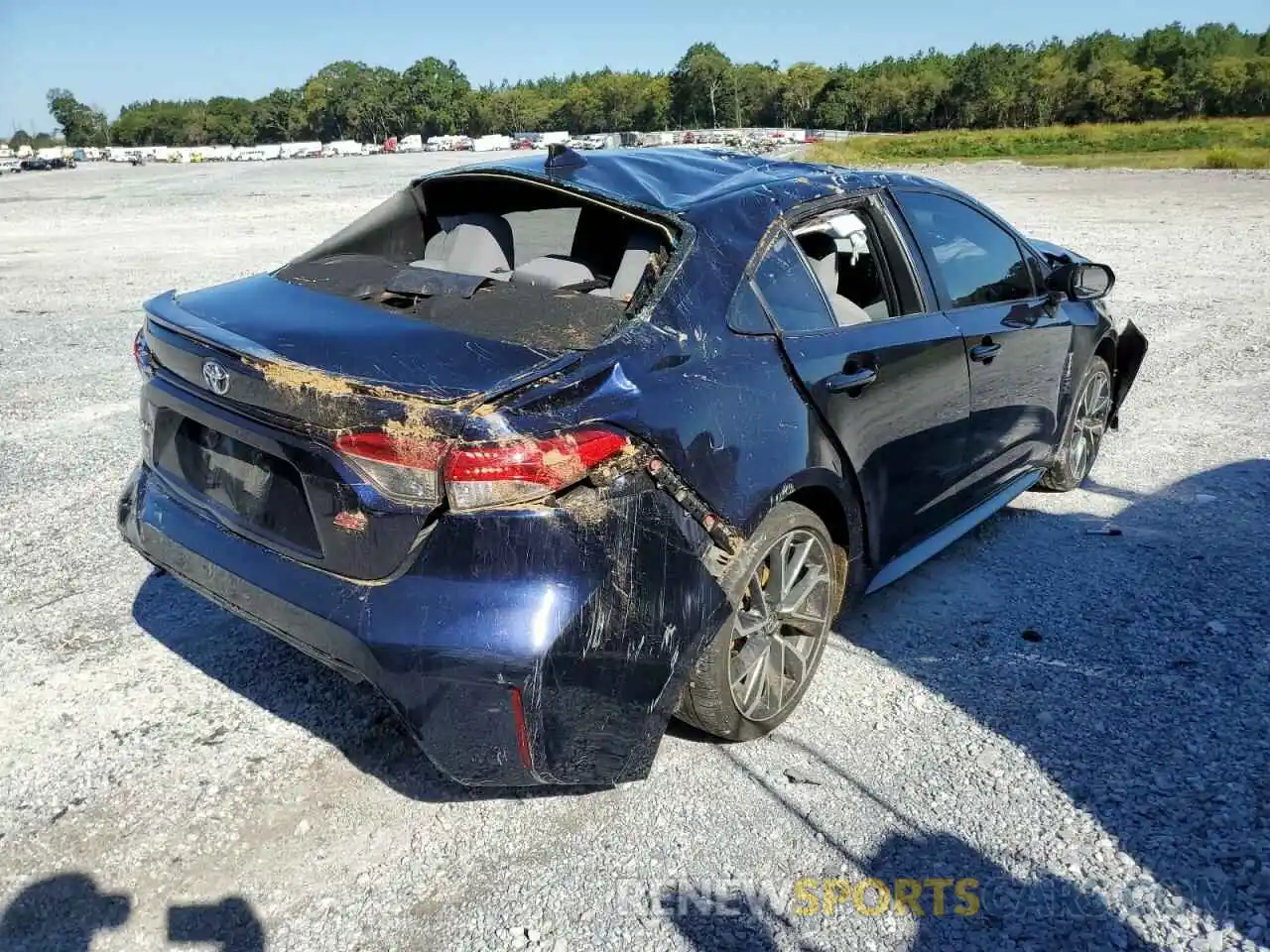 4 Photograph of a damaged car 5YFS4MCE2MP095832 TOYOTA COROLLA 2021