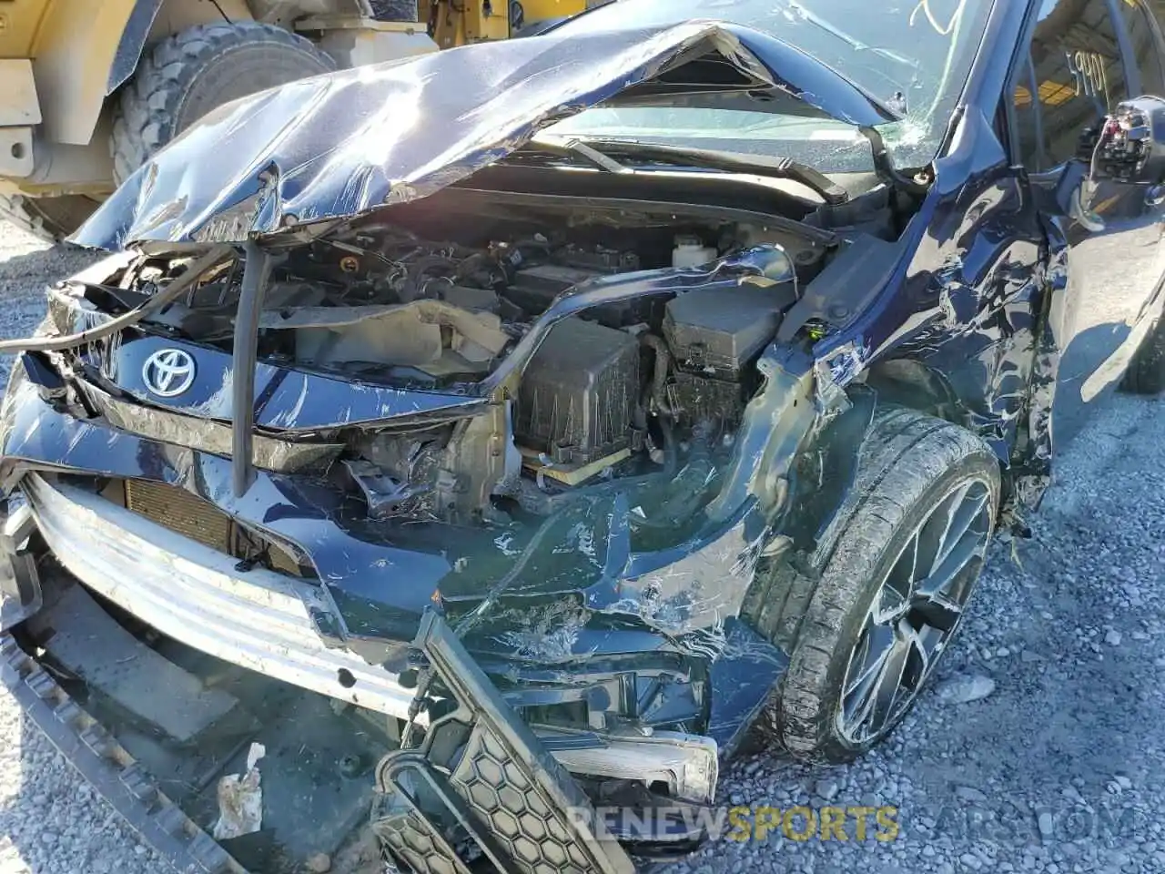 9 Photograph of a damaged car 5YFS4MCE2MP095832 TOYOTA COROLLA 2021