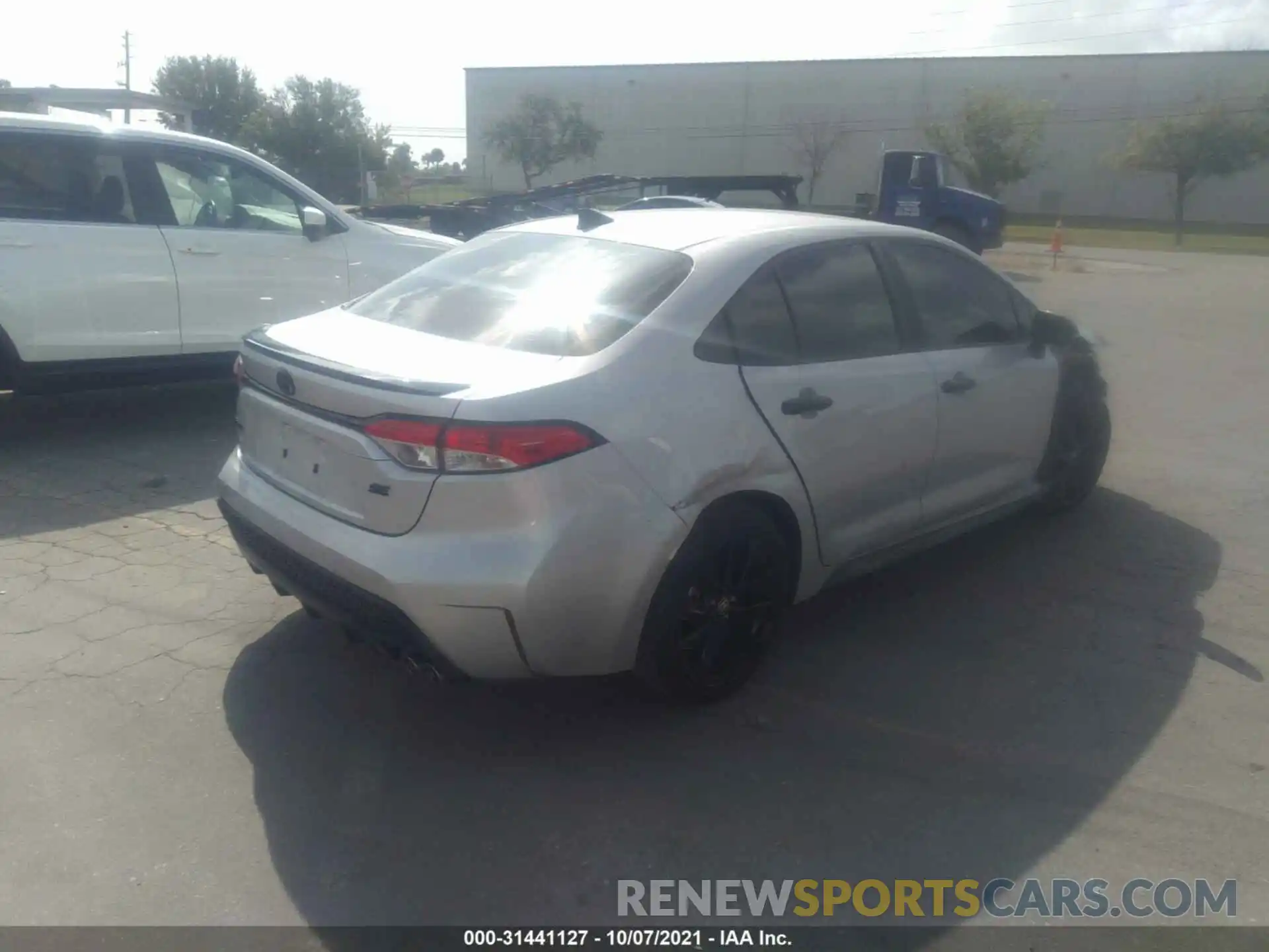 4 Photograph of a damaged car 5YFS4MCE3MP057994 TOYOTA COROLLA 2021