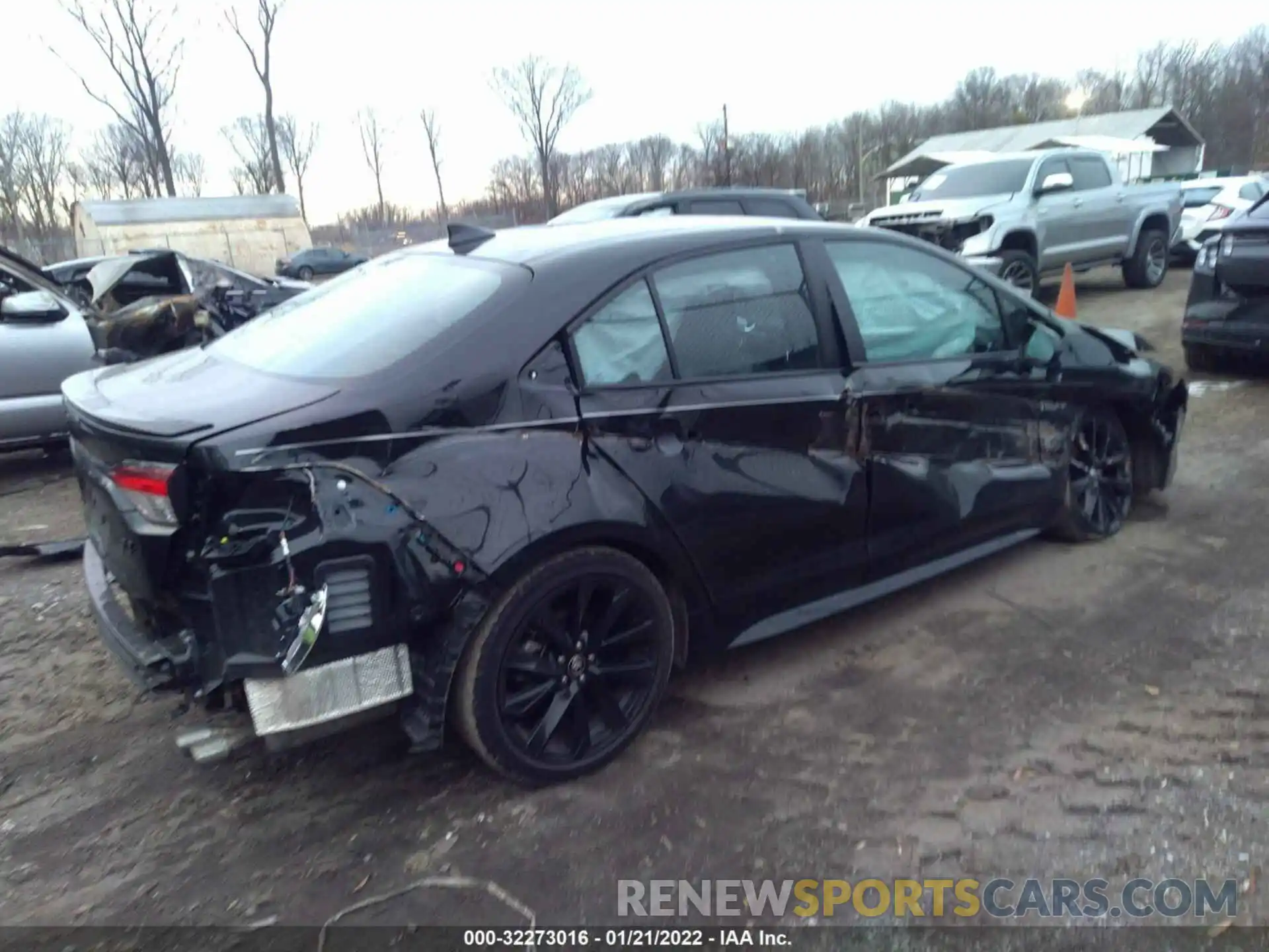 4 Photograph of a damaged car 5YFS4MCE3MP069465 TOYOTA COROLLA 2021