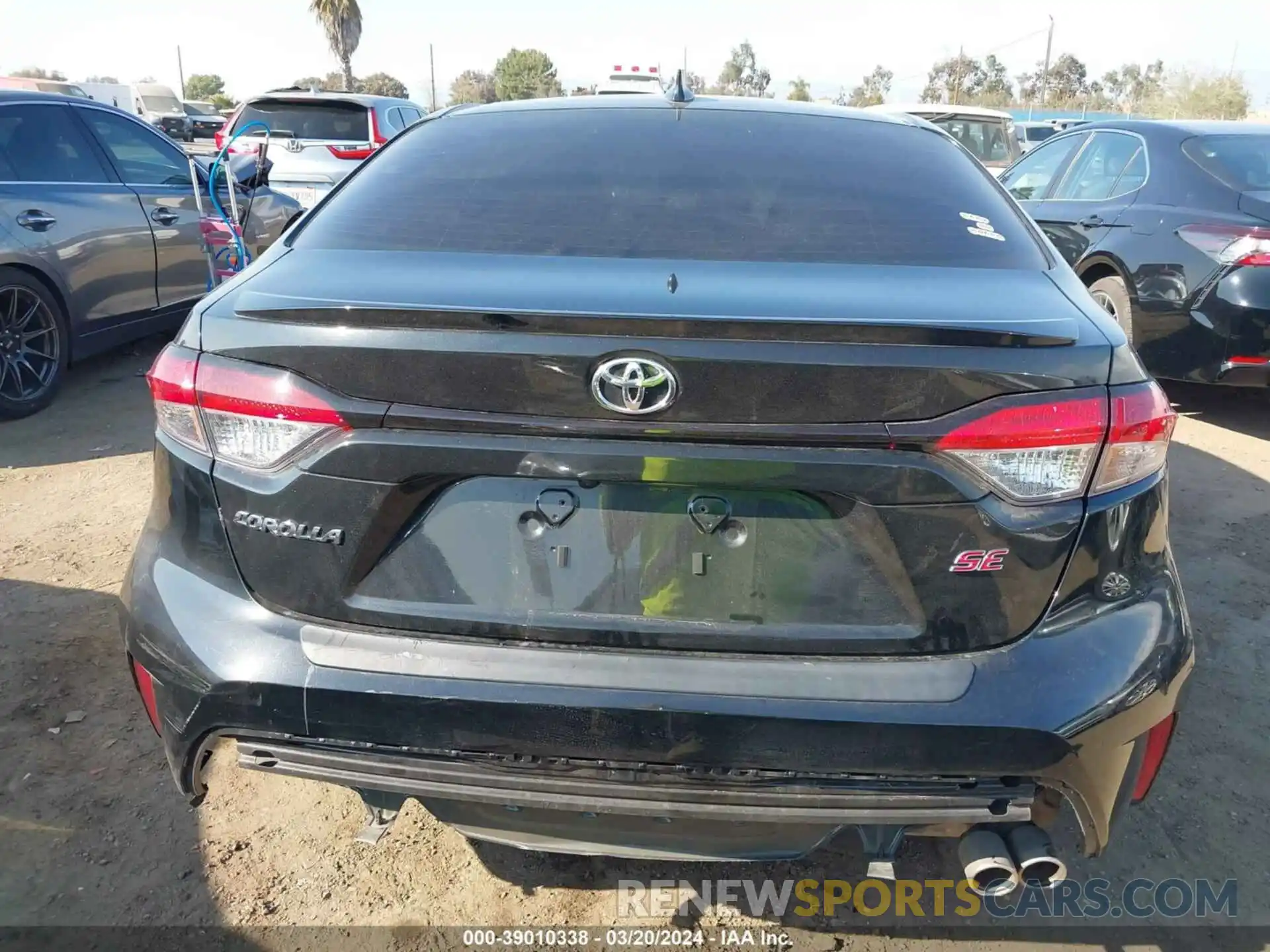 17 Photograph of a damaged car 5YFS4MCE3MP069921 TOYOTA COROLLA 2021