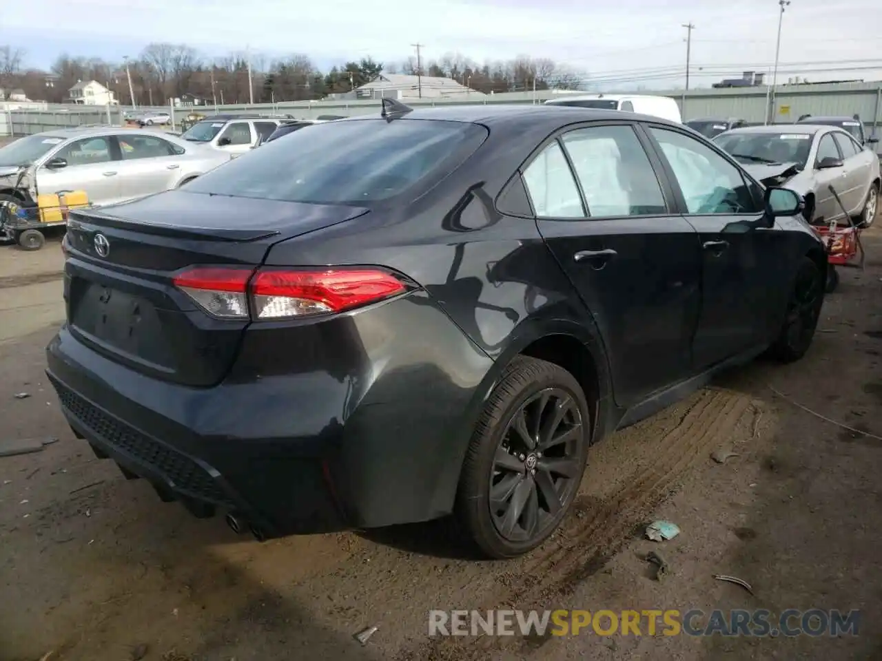 4 Photograph of a damaged car 5YFS4MCE3MP072866 TOYOTA COROLLA 2021