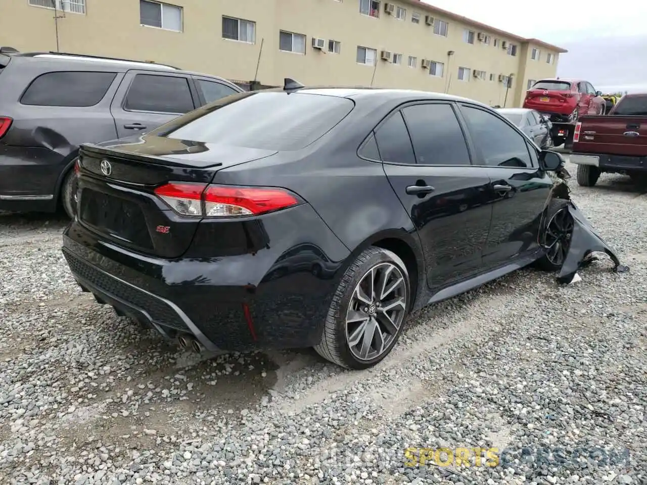 4 Photograph of a damaged car 5YFS4MCE3MP076223 TOYOTA COROLLA 2021