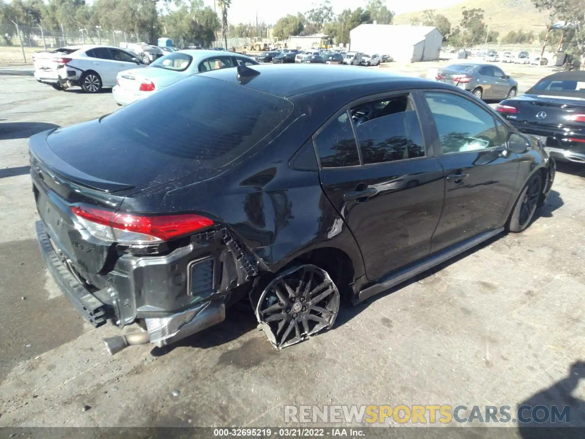 4 Photograph of a damaged car 5YFS4MCE3MP076495 TOYOTA COROLLA 2021