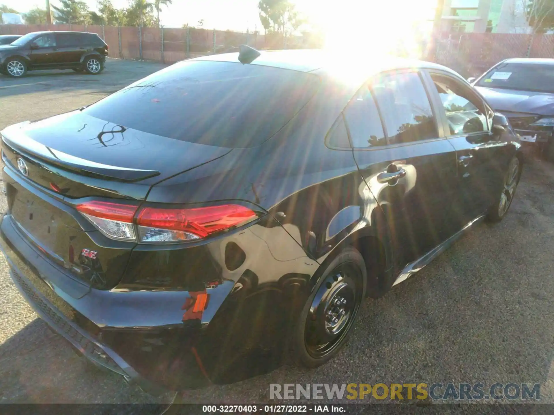 4 Photograph of a damaged car 5YFS4MCE3MP076576 TOYOTA COROLLA 2021