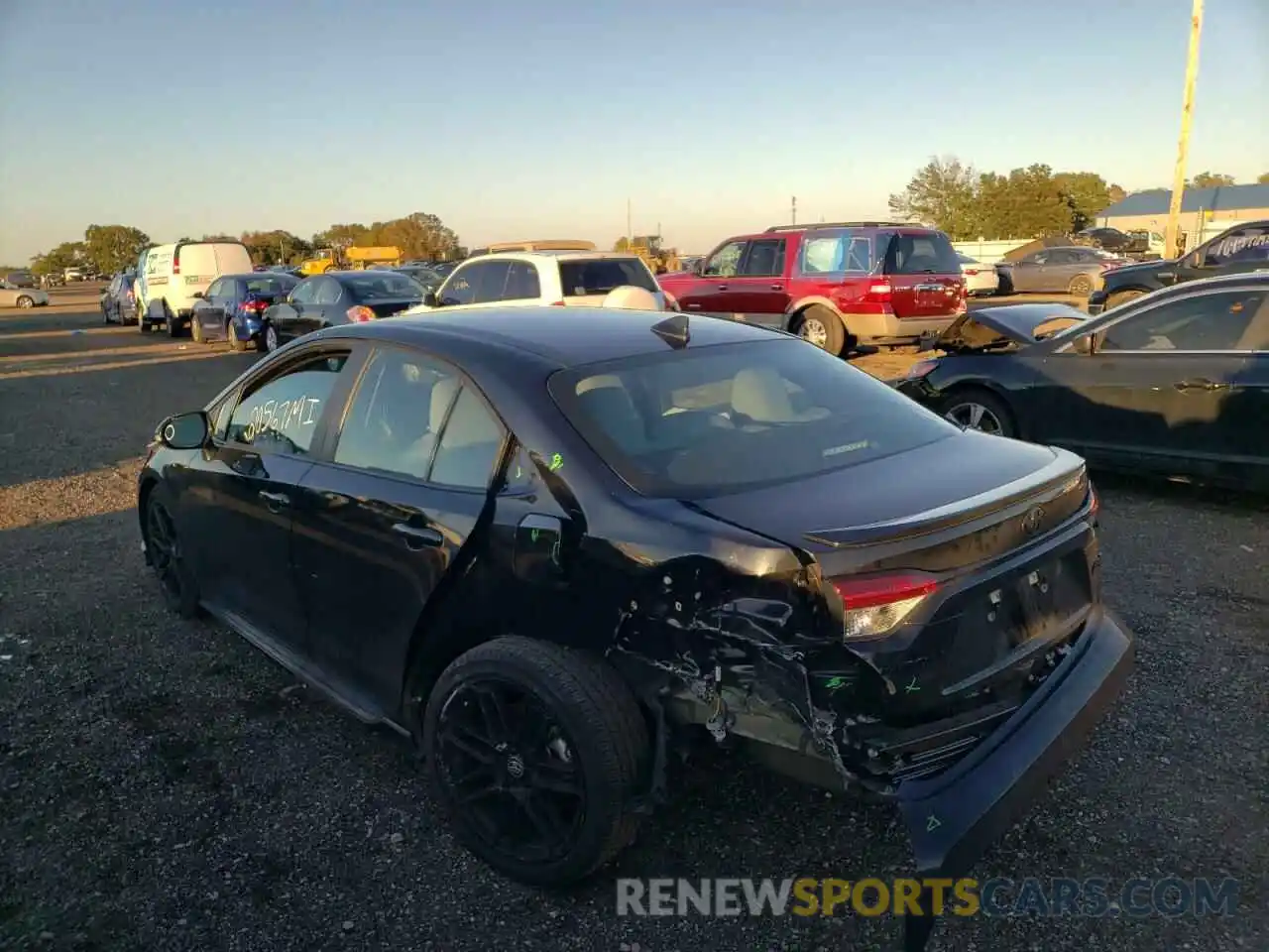 3 Photograph of a damaged car 5YFS4MCE3MP083768 TOYOTA COROLLA 2021