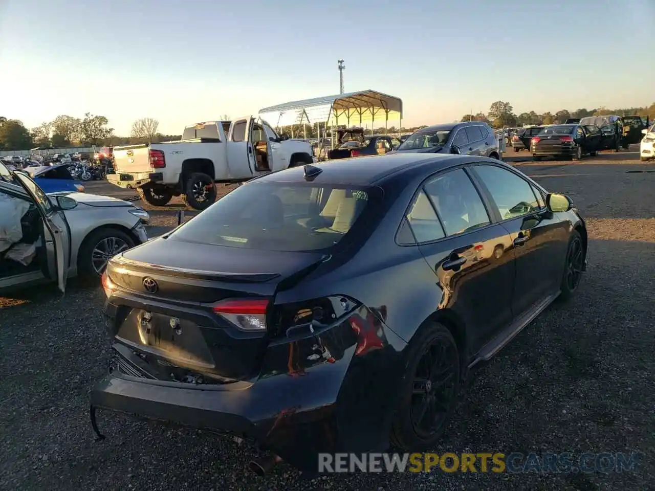 4 Photograph of a damaged car 5YFS4MCE3MP083768 TOYOTA COROLLA 2021