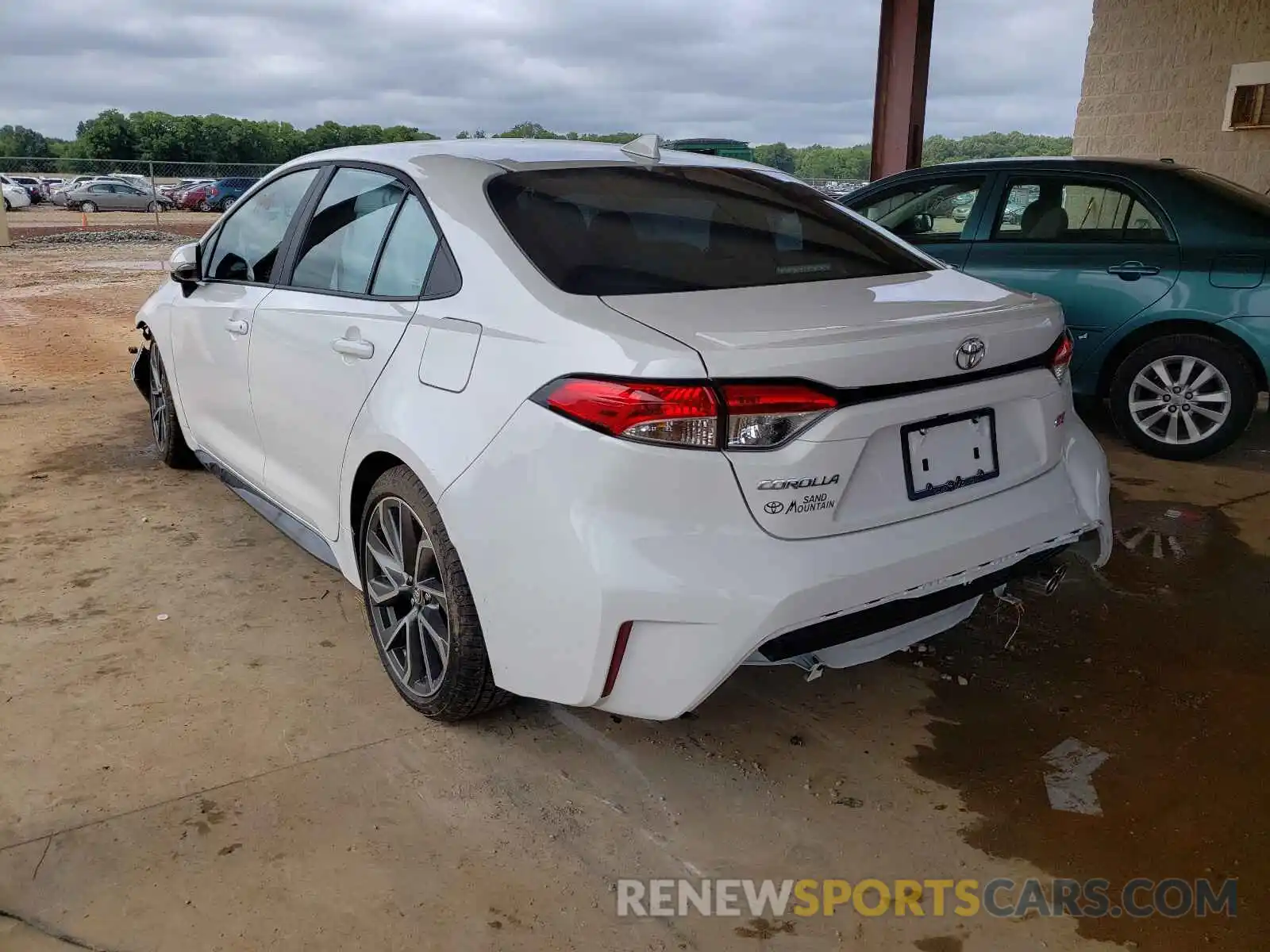 3 Photograph of a damaged car 5YFS4MCE3MP085021 TOYOTA COROLLA 2021