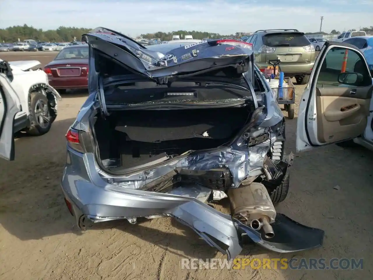 9 Photograph of a damaged car 5YFS4MCE3MP090171 TOYOTA COROLLA 2021