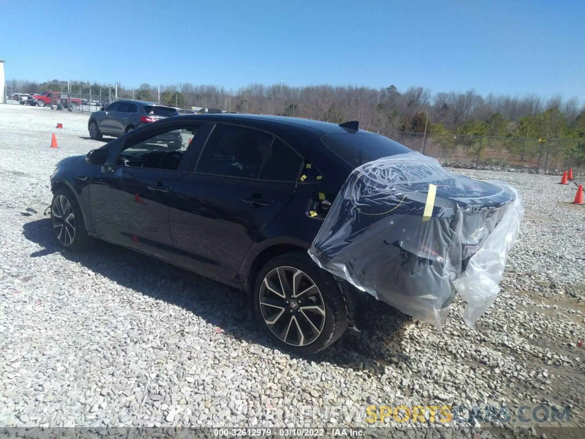 3 Photograph of a damaged car 5YFS4MCE3MP094396 TOYOTA COROLLA 2021