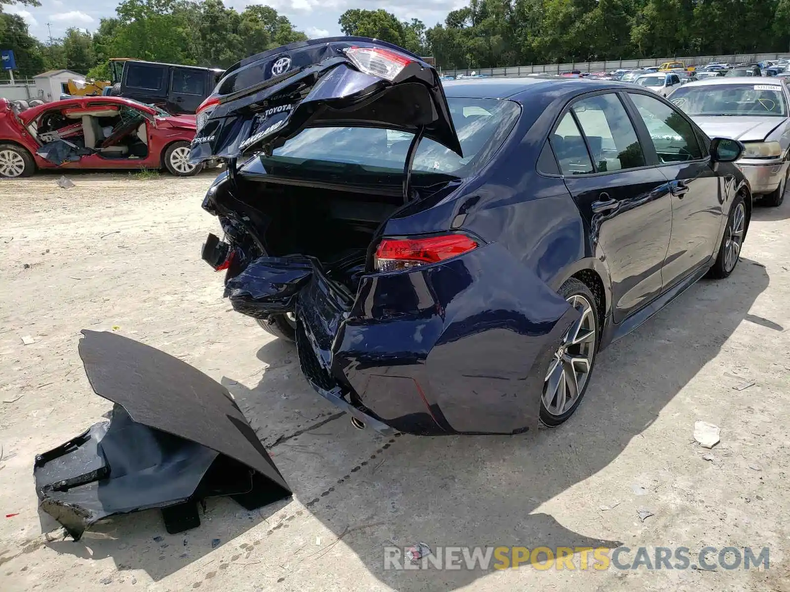 4 Photograph of a damaged car 5YFS4MCE3MP094527 TOYOTA COROLLA 2021