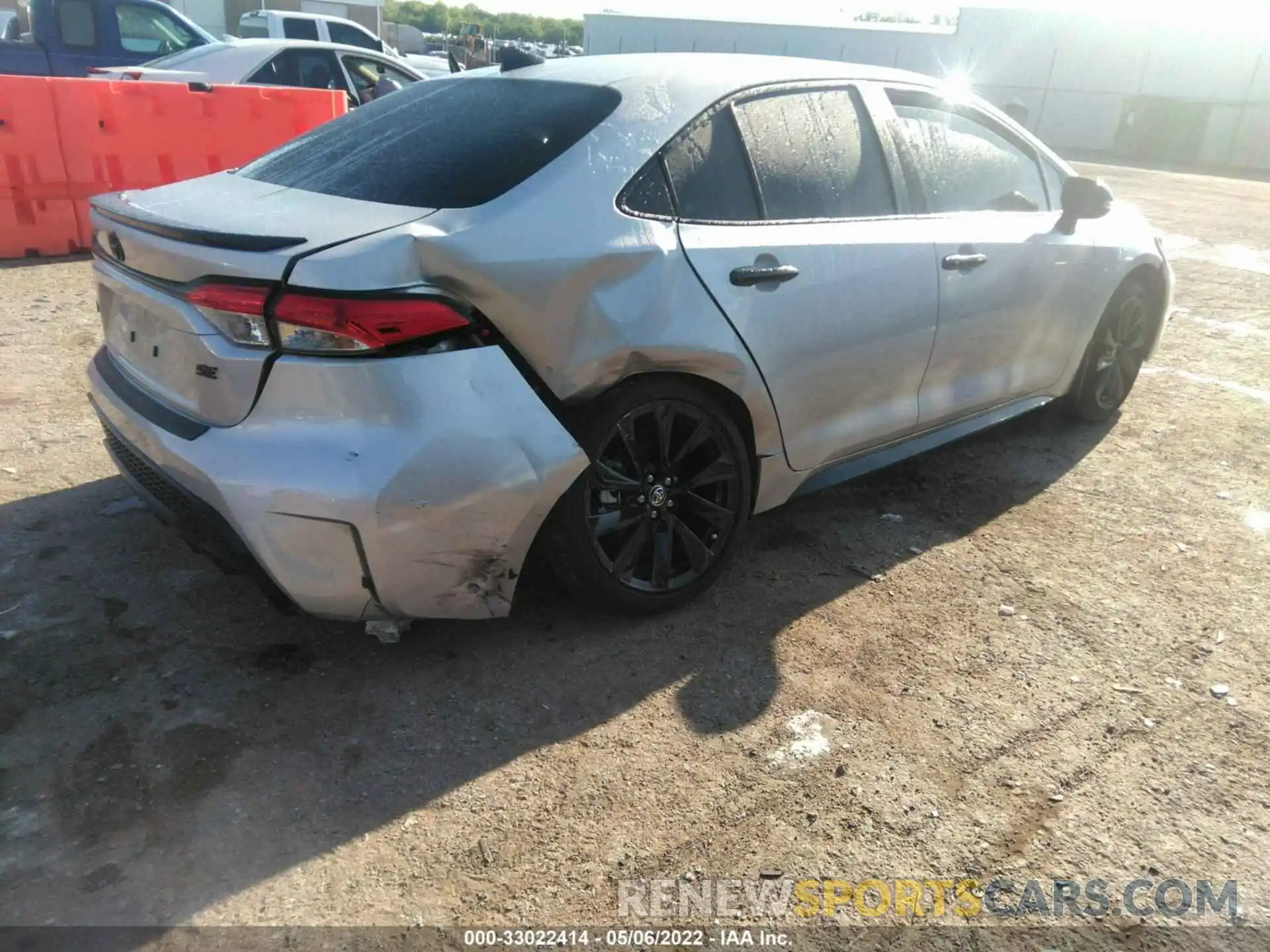 4 Photograph of a damaged car 5YFS4MCE3MP095936 TOYOTA COROLLA 2021