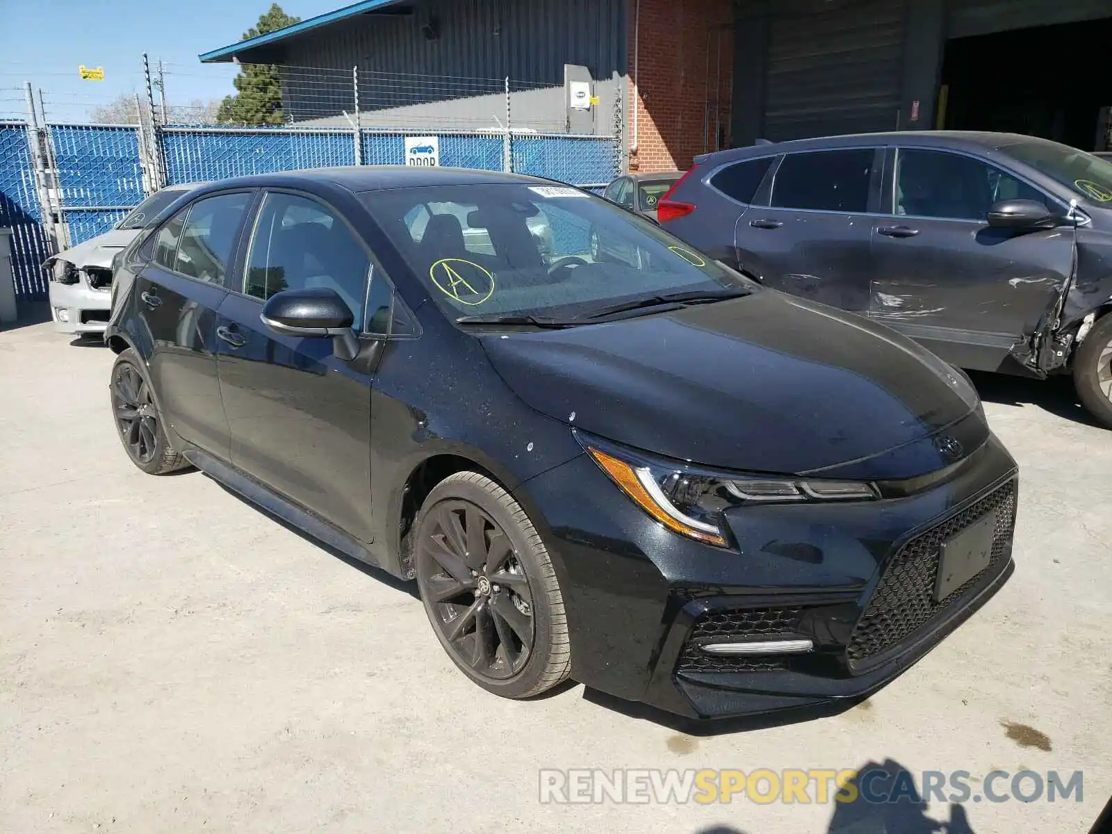 1 Photograph of a damaged car 5YFS4MCE4MP072262 TOYOTA COROLLA 2021