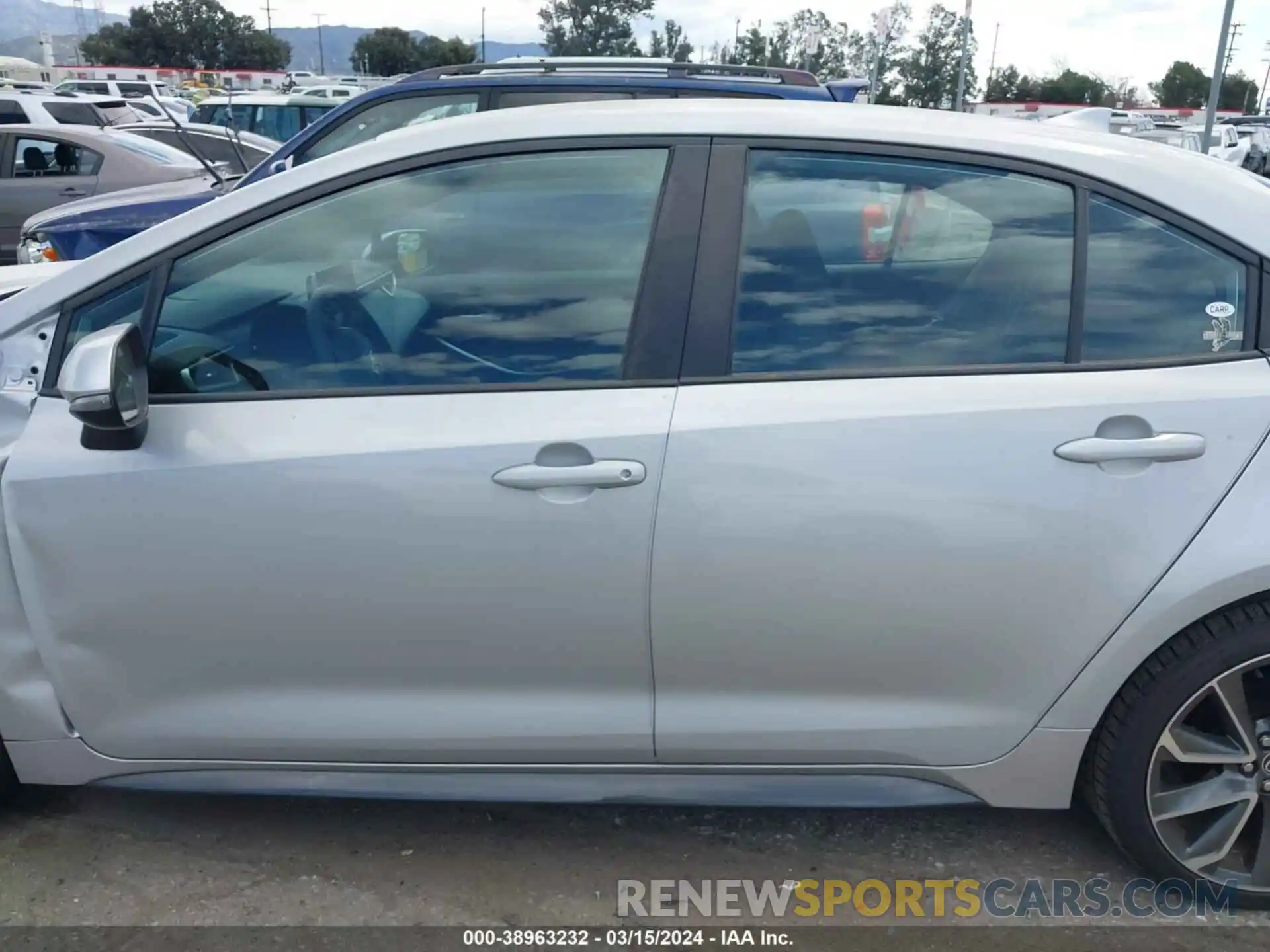 14 Photograph of a damaged car 5YFS4MCE4MP076750 TOYOTA COROLLA 2021