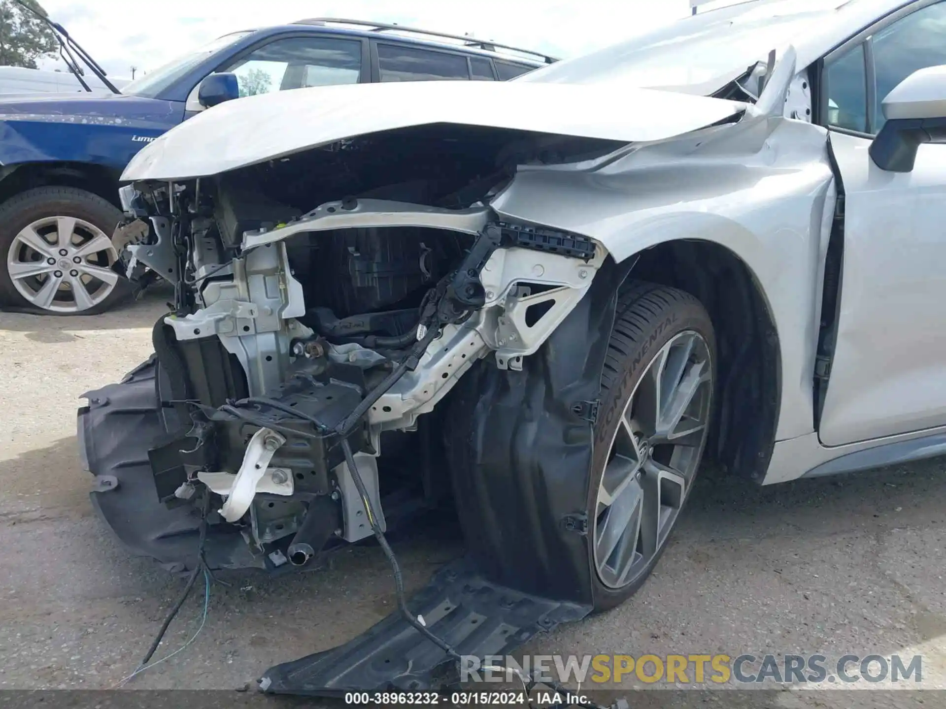 6 Photograph of a damaged car 5YFS4MCE4MP076750 TOYOTA COROLLA 2021