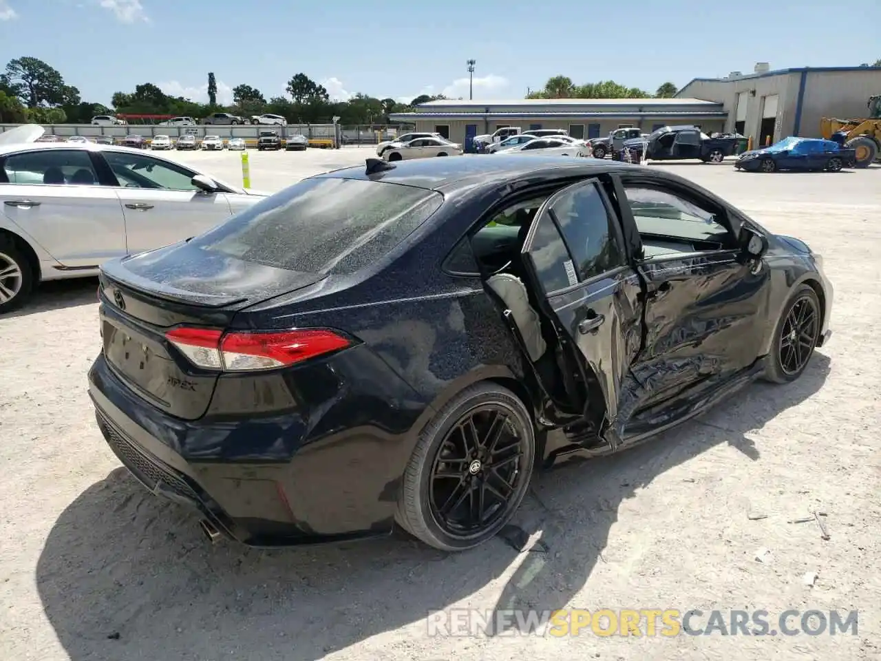 4 Photograph of a damaged car 5YFS4MCE4MP083939 TOYOTA COROLLA 2021