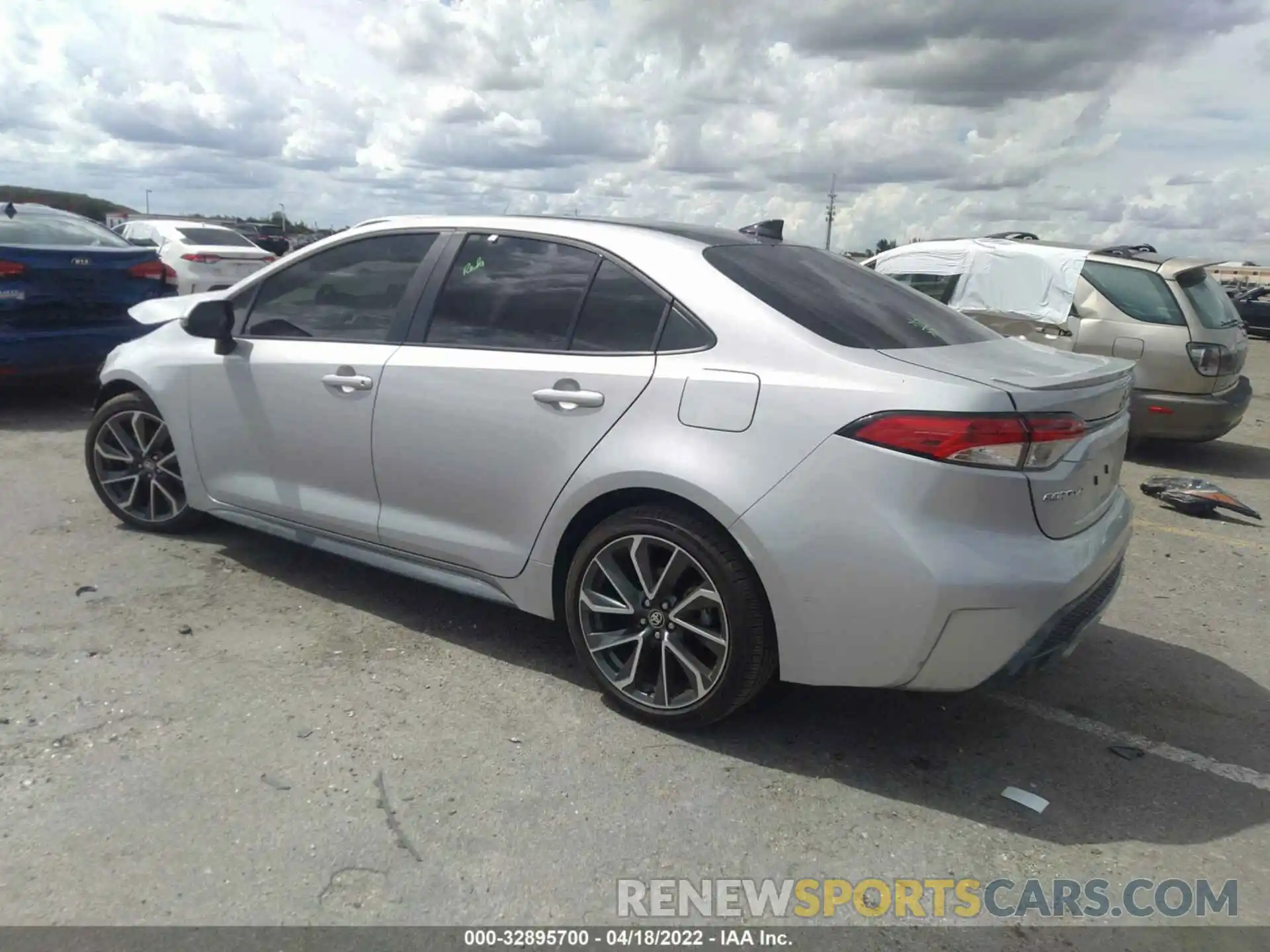 3 Photograph of a damaged car 5YFS4MCE4MP086114 TOYOTA COROLLA 2021