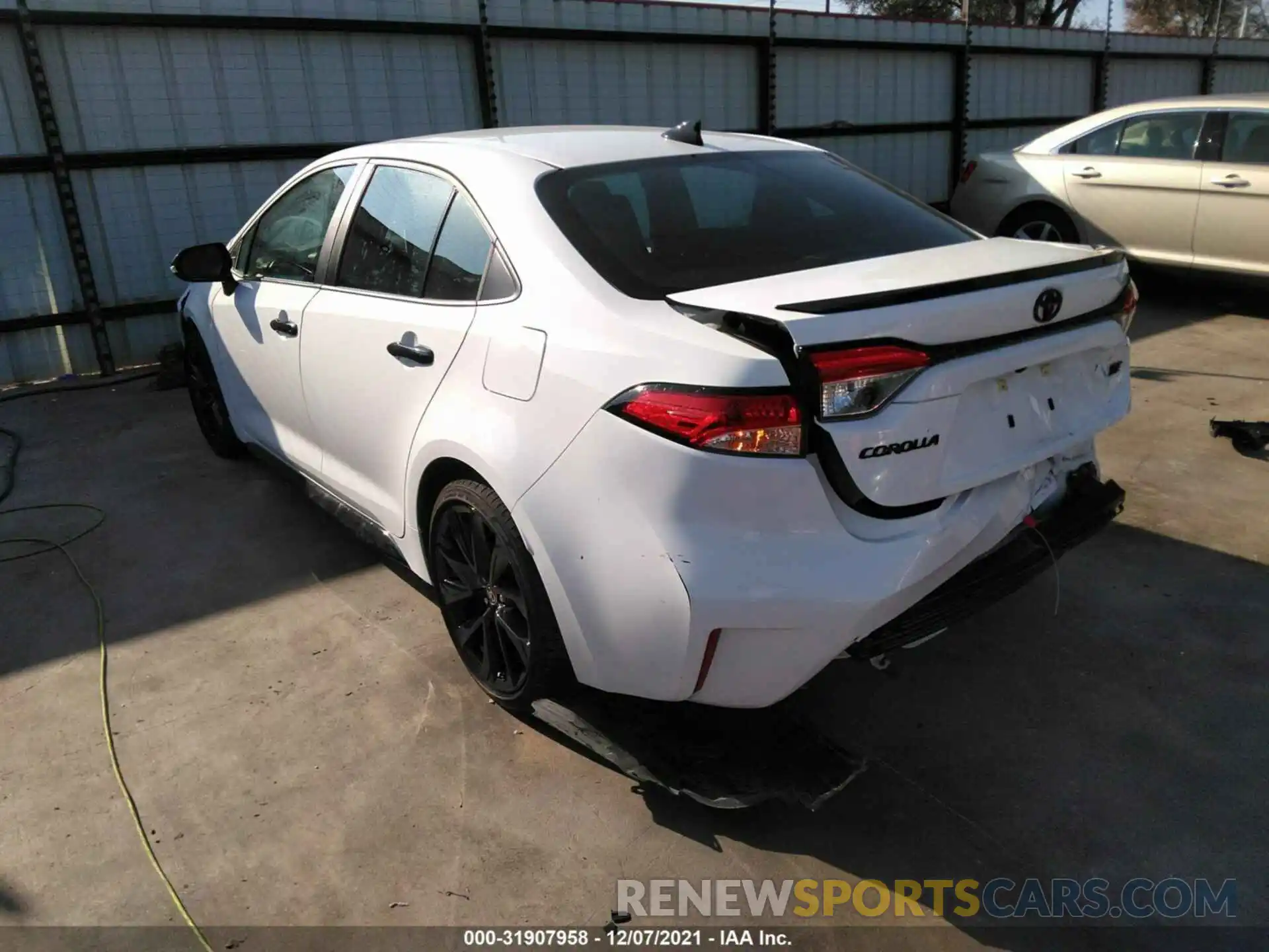 3 Photograph of a damaged car 5YFS4MCE4MP095704 TOYOTA COROLLA 2021