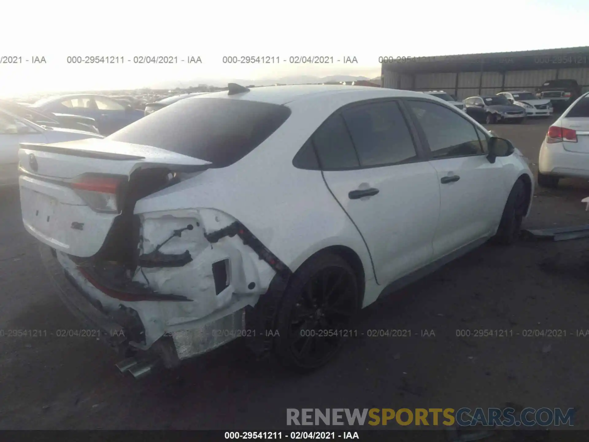 4 Photograph of a damaged car 5YFS4MCE5MP057995 TOYOTA COROLLA 2021