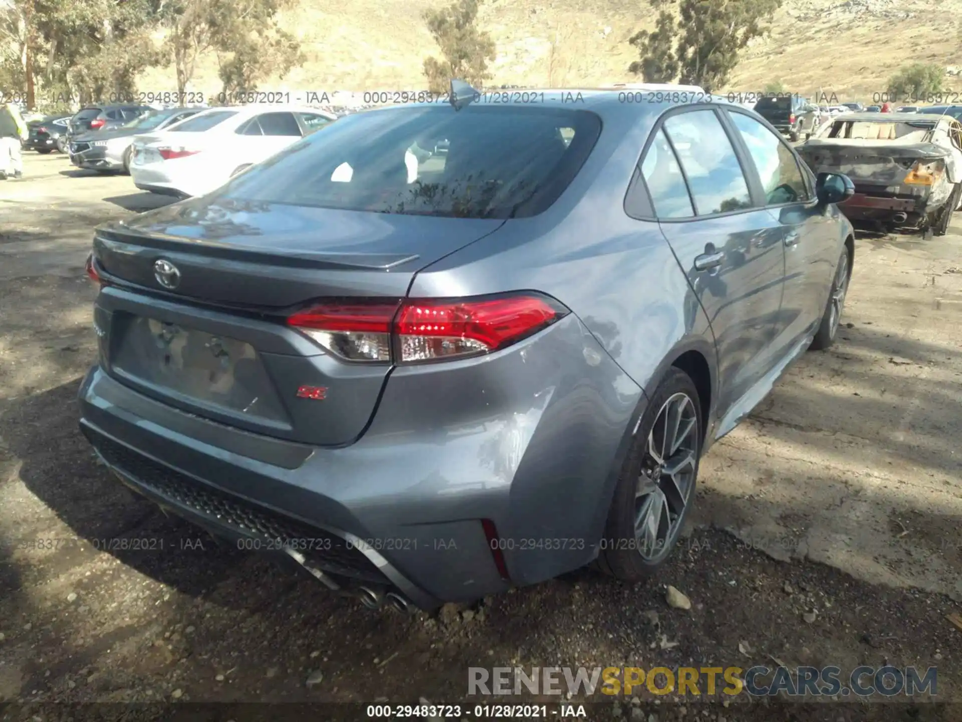 4 Photograph of a damaged car 5YFS4MCE5MP060119 TOYOTA COROLLA 2021