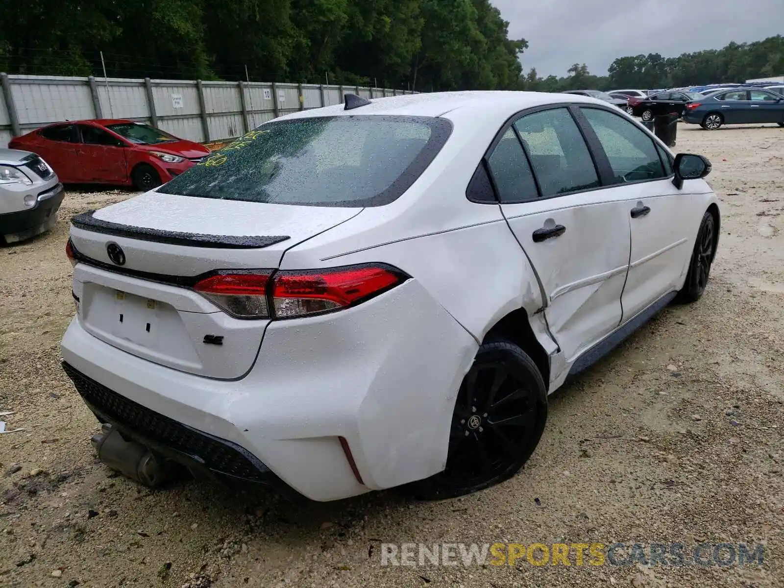 4 Photograph of a damaged car 5YFS4MCE5MP062601 TOYOTA COROLLA 2021