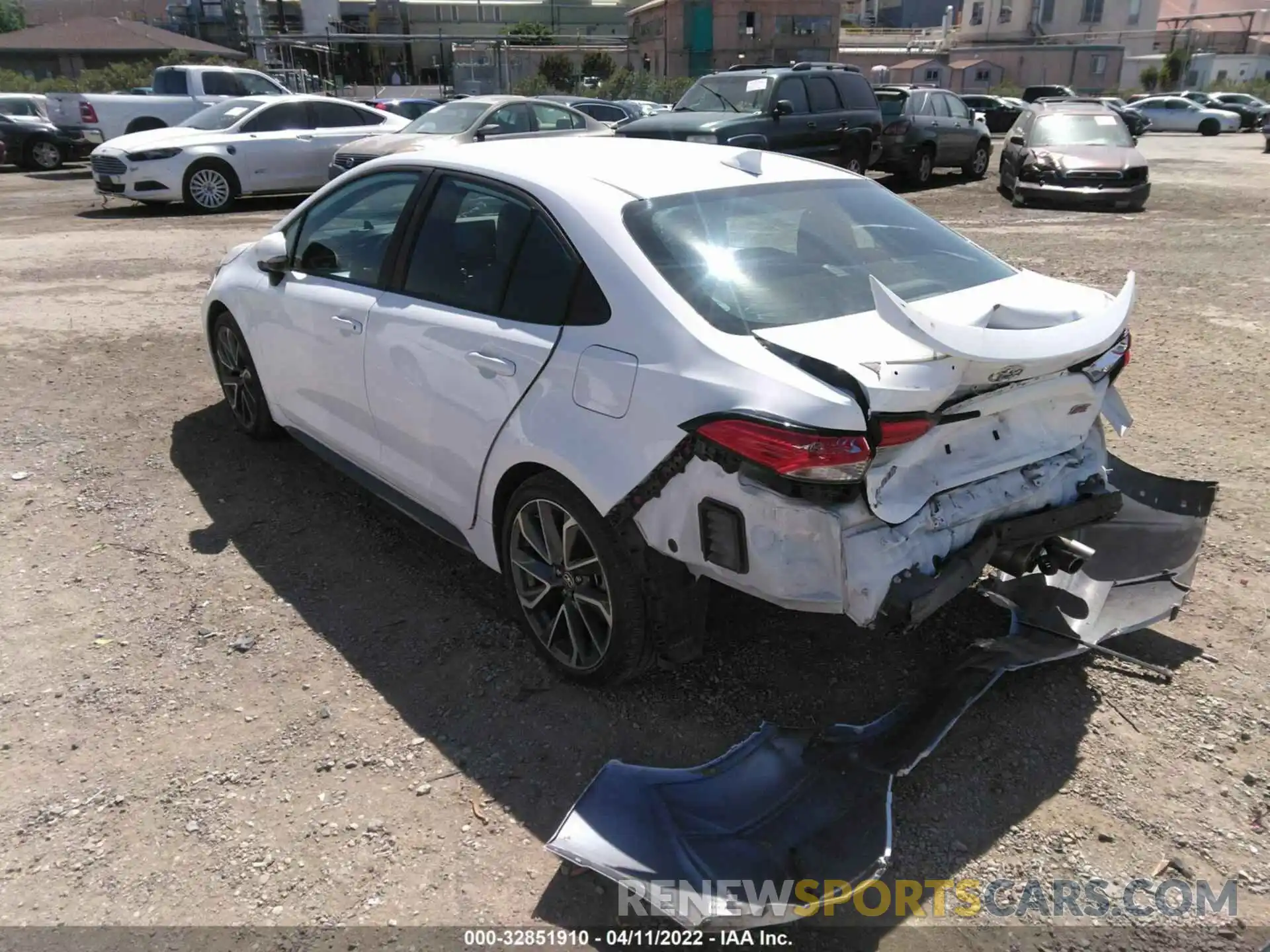 3 Photograph of a damaged car 5YFS4MCE5MP064316 TOYOTA COROLLA 2021