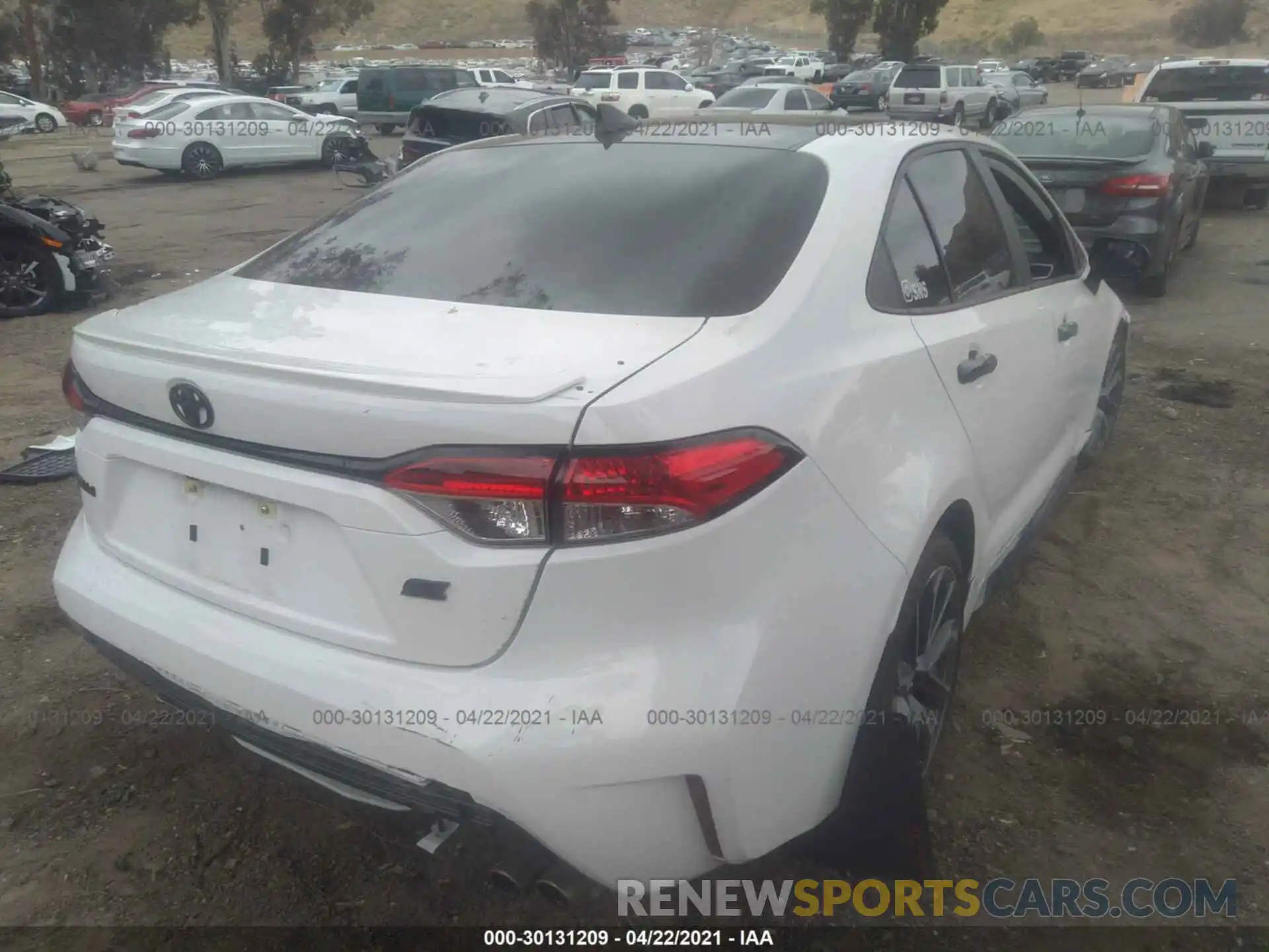 4 Photograph of a damaged car 5YFS4MCE5MP066955 TOYOTA COROLLA 2021