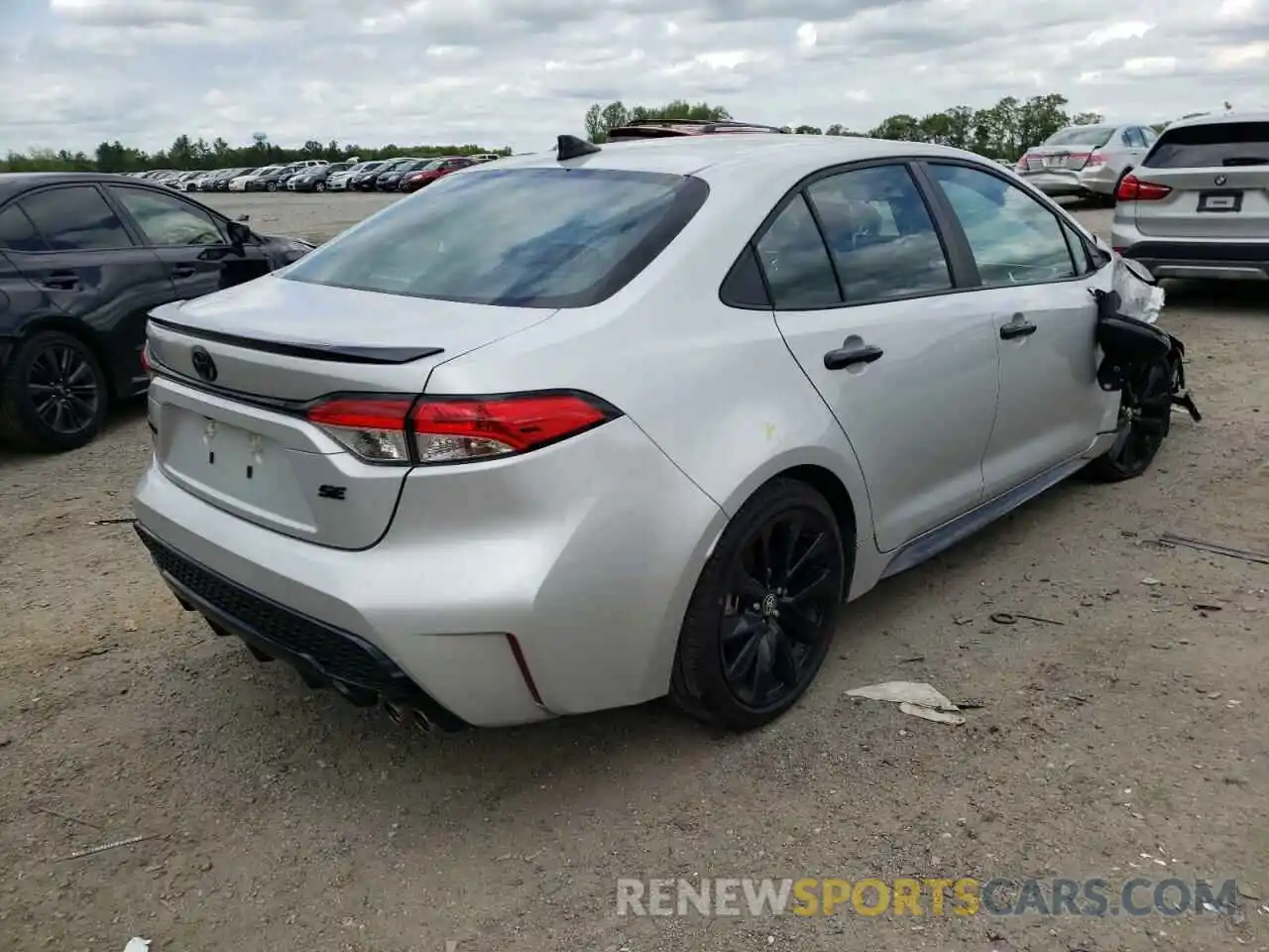 4 Photograph of a damaged car 5YFS4MCE5MP070441 TOYOTA COROLLA 2021