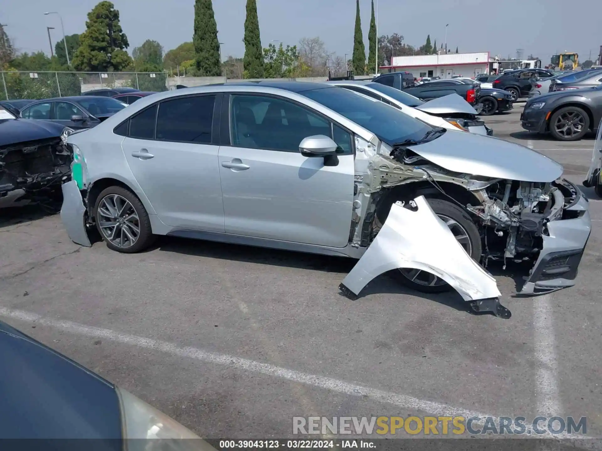 14 Photograph of a damaged car 5YFS4MCE5MP072951 TOYOTA COROLLA 2021