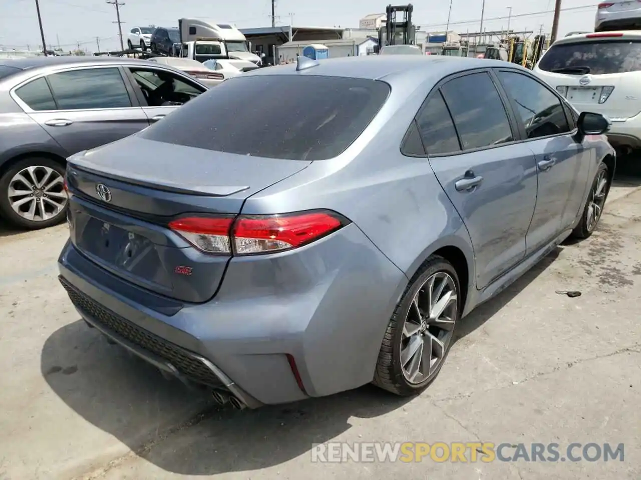 4 Photograph of a damaged car 5YFS4MCE5MP073890 TOYOTA COROLLA 2021