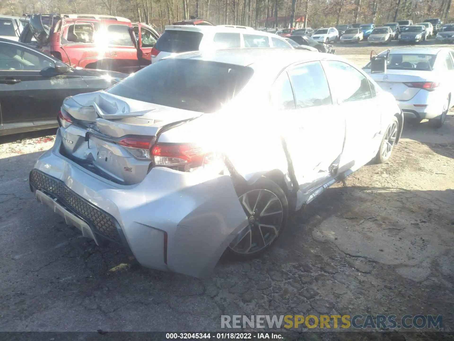 4 Photograph of a damaged car 5YFS4MCE5MP078068 TOYOTA COROLLA 2021