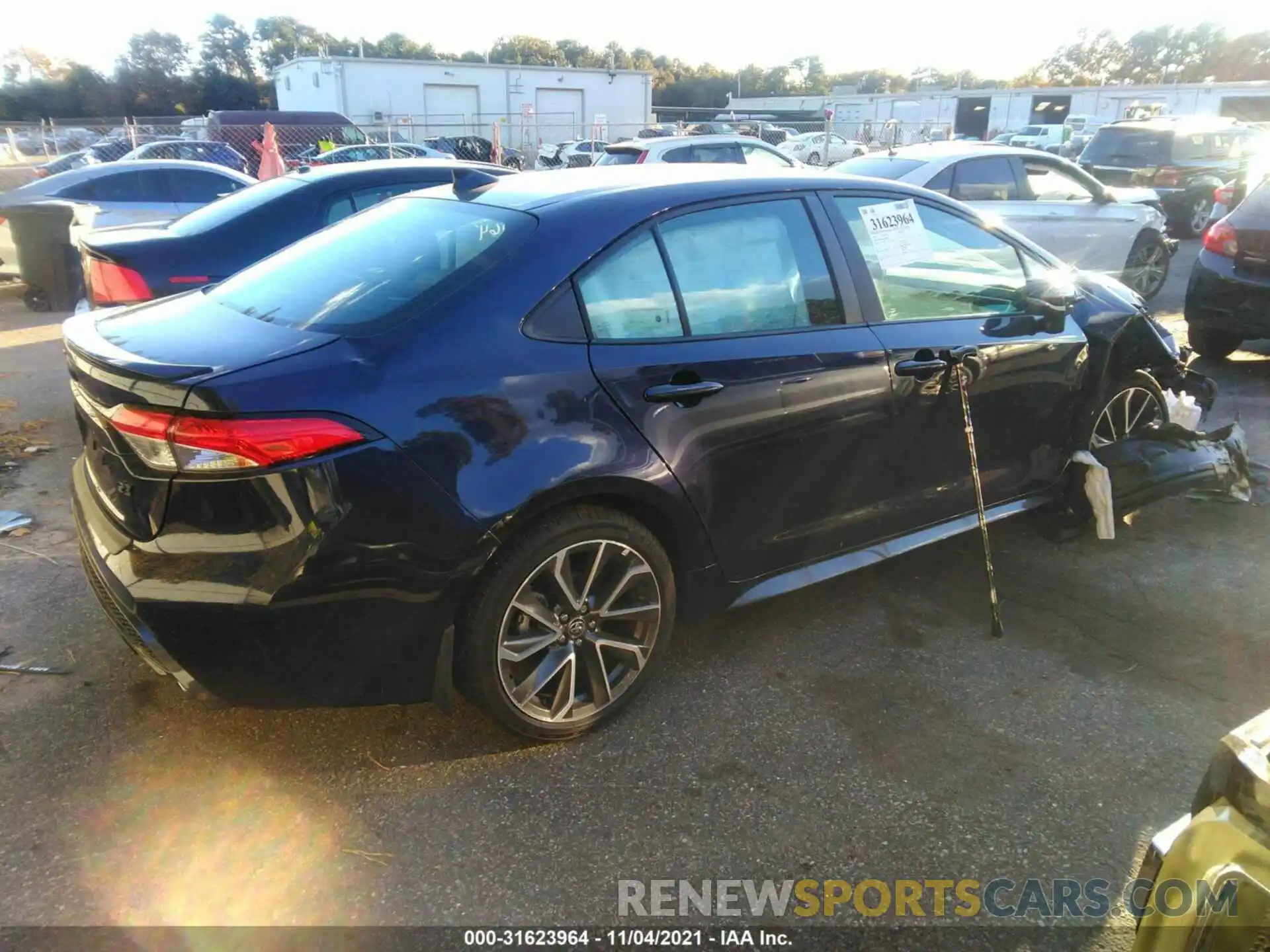 4 Photograph of a damaged car 5YFS4MCE5MP081133 TOYOTA COROLLA 2021