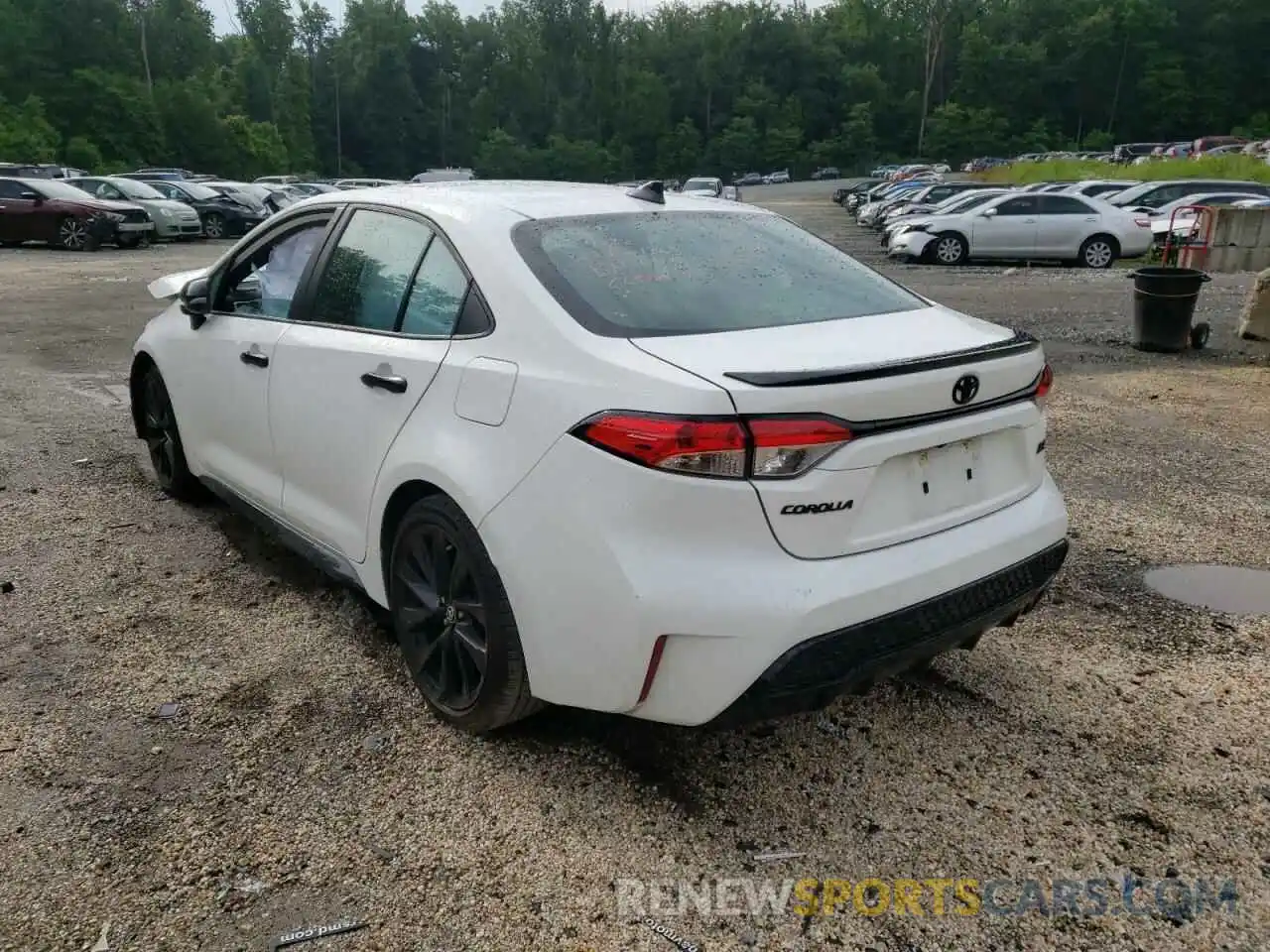 3 Photograph of a damaged car 5YFS4MCE5MP084114 TOYOTA COROLLA 2021