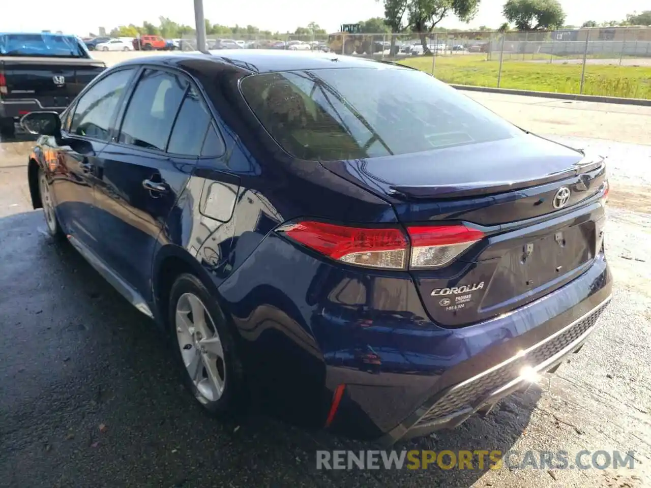 3 Photograph of a damaged car 5YFS4MCE5MP088423 TOYOTA COROLLA 2021