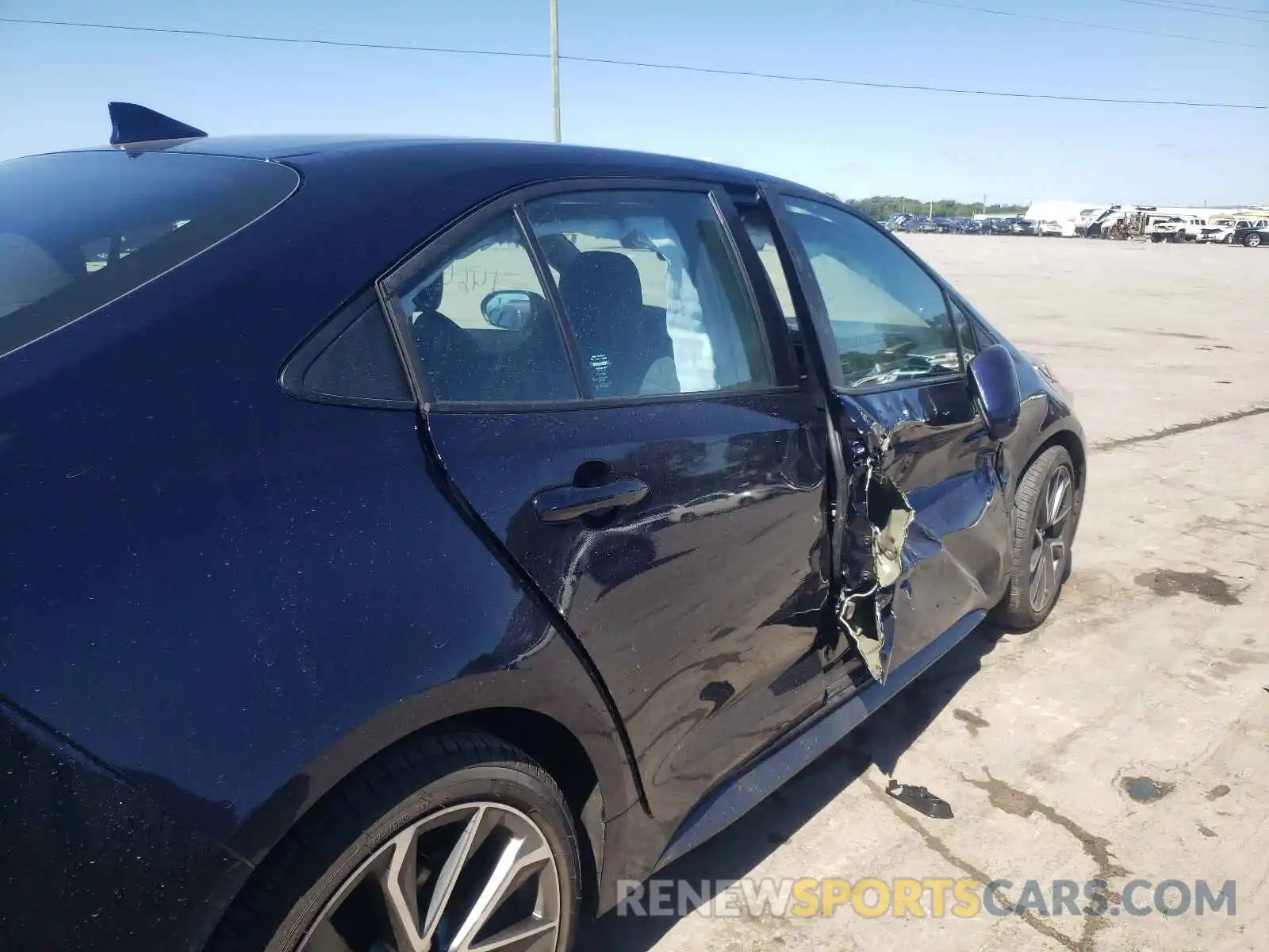 9 Photograph of a damaged car 5YFS4MCE5MP092648 TOYOTA COROLLA 2021